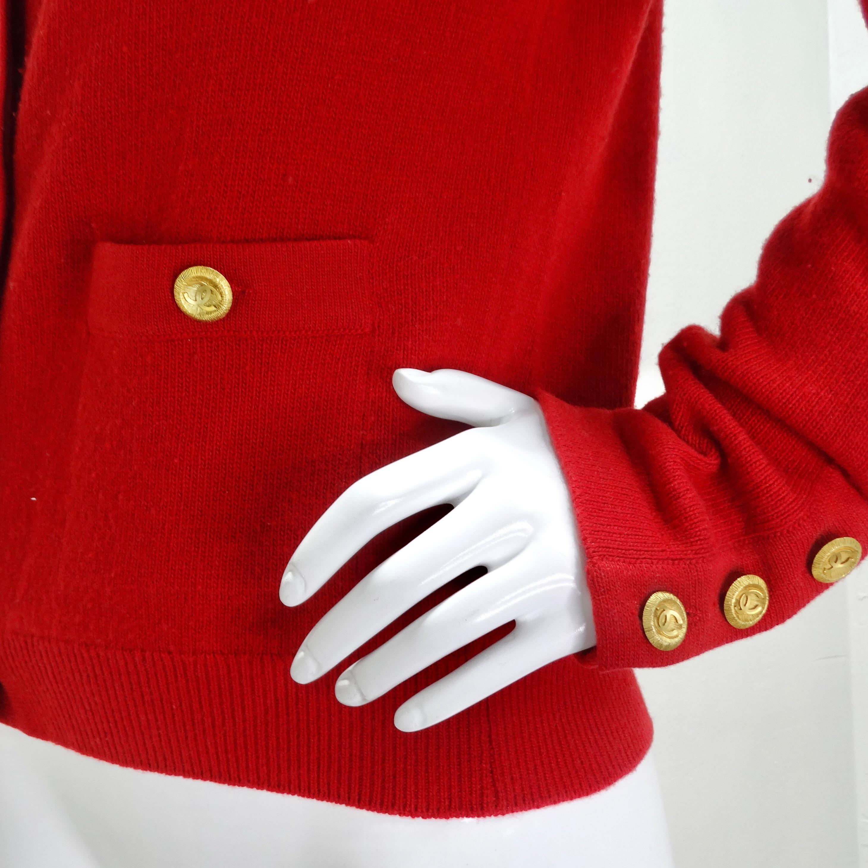 Cardigan Chanel anni '90 rosso rossetto in cashmere in vendita 4