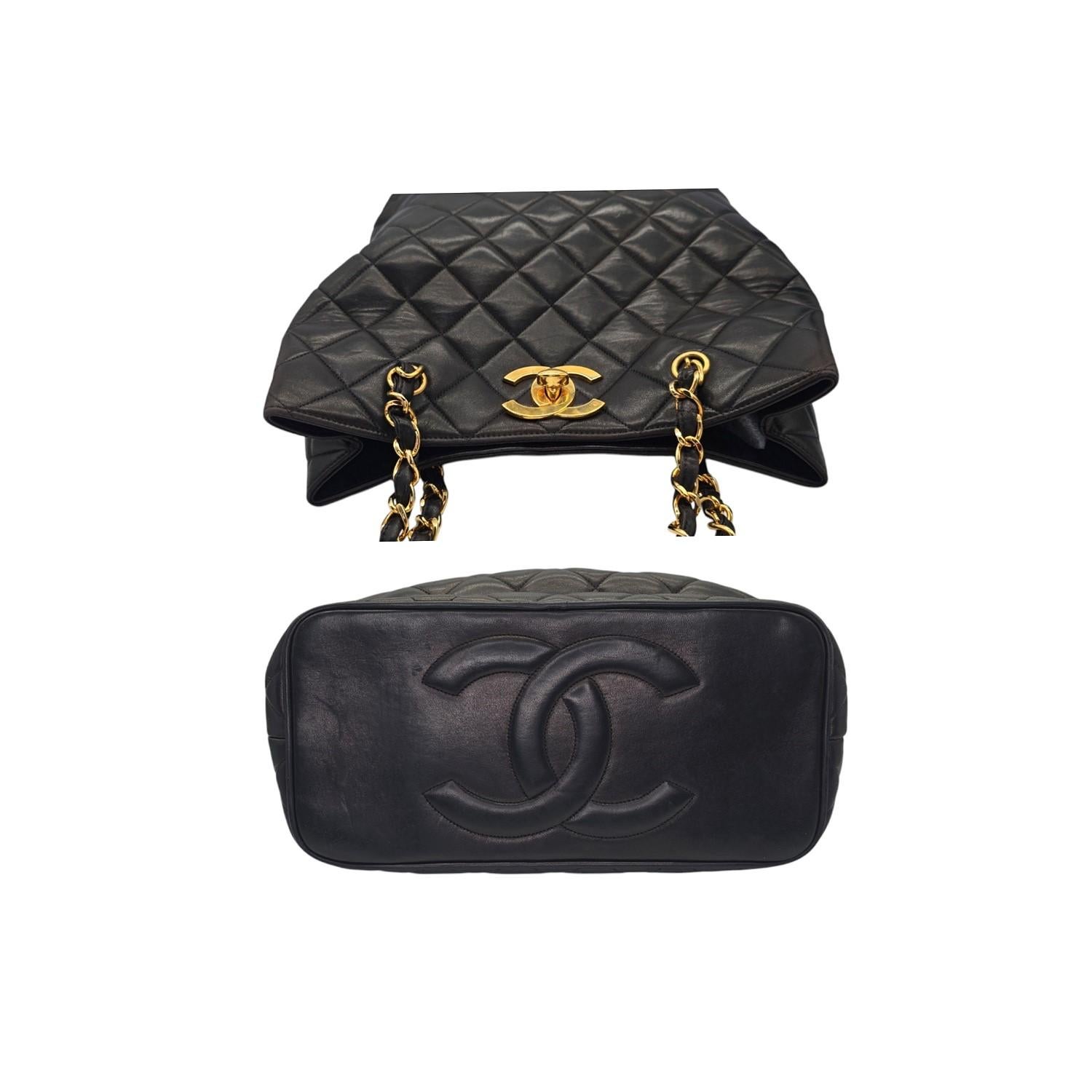 Women's Chanel 90s Quilted Lambskin Oversize CC Shopping Tote For Sale