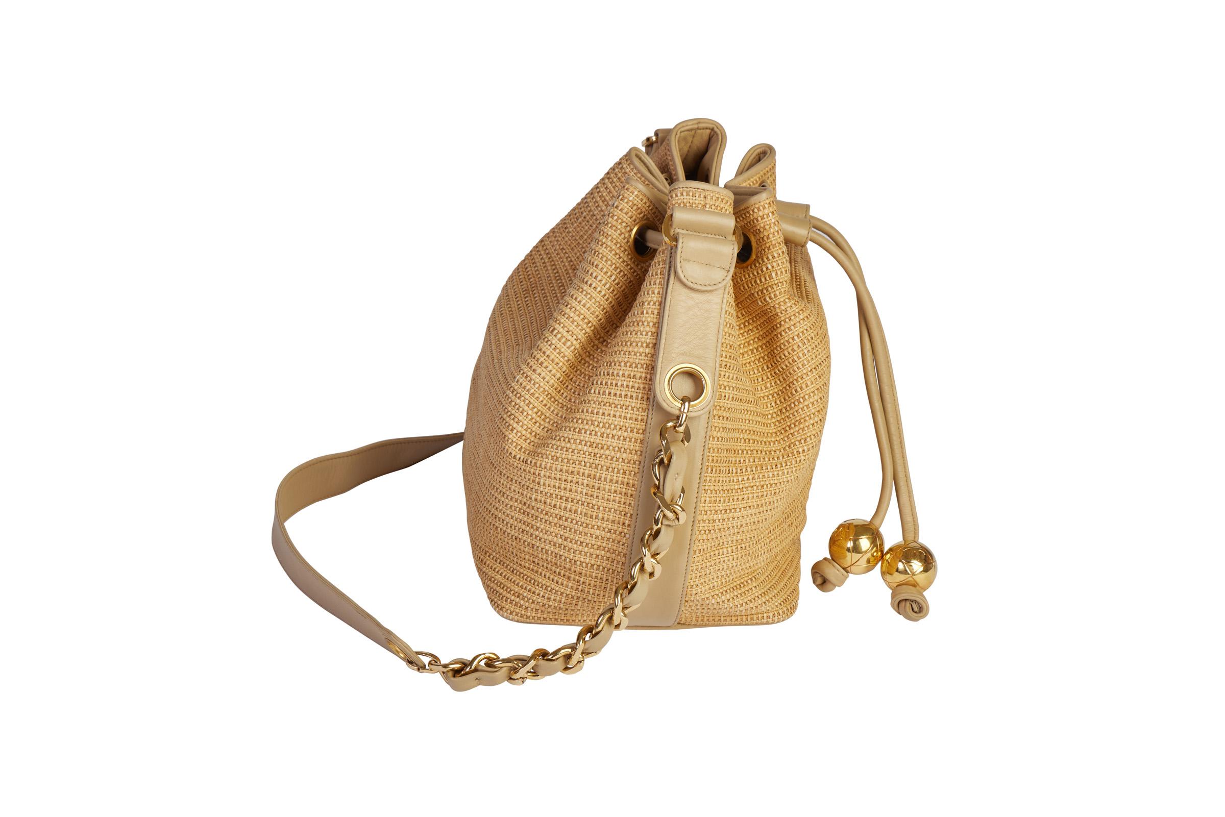 Chanel 90s Rare Raffia Beige Bucket Bag In Excellent Condition In West Hollywood, CA