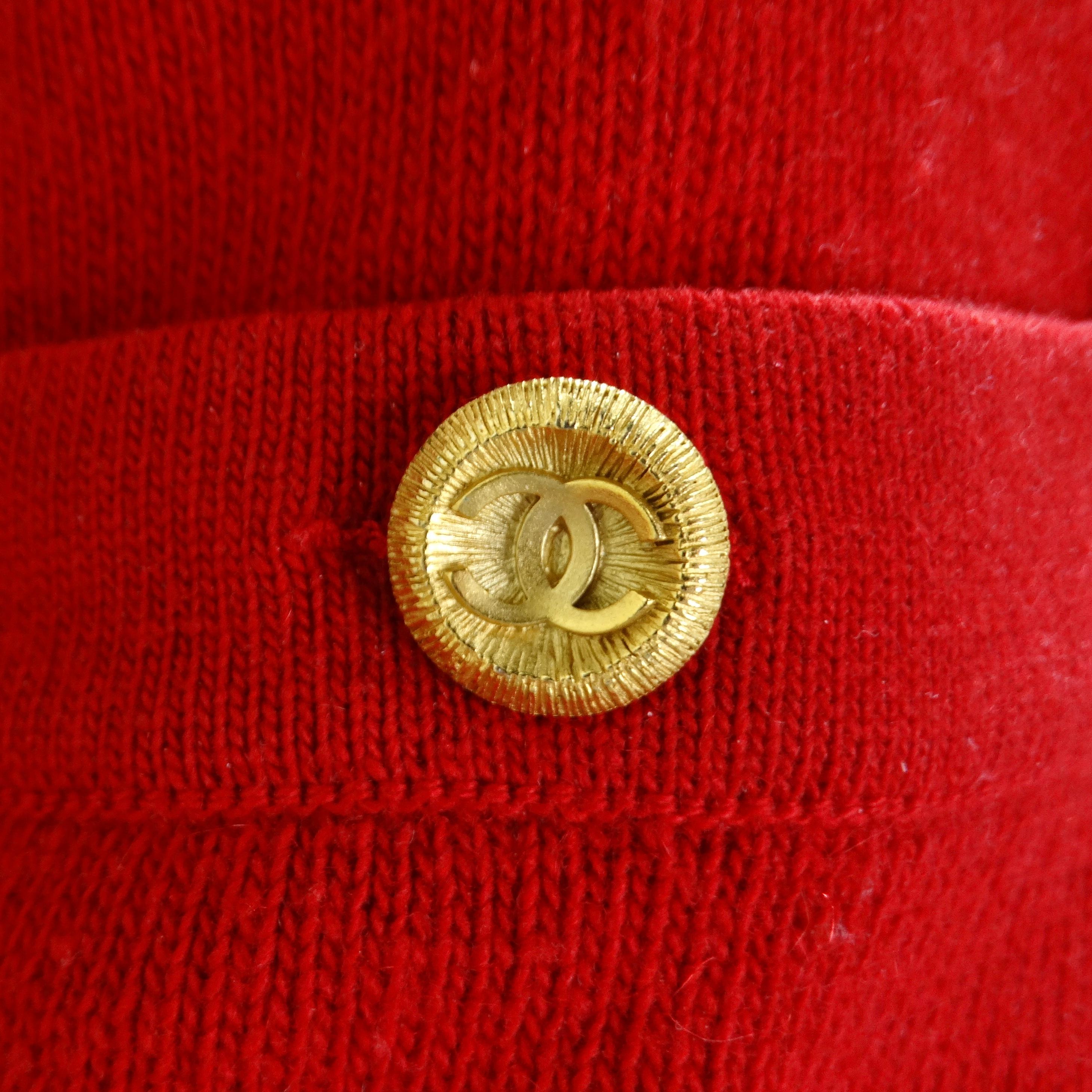 Women's or Men's Chanel 90s Red Cashmere Cardigan For Sale