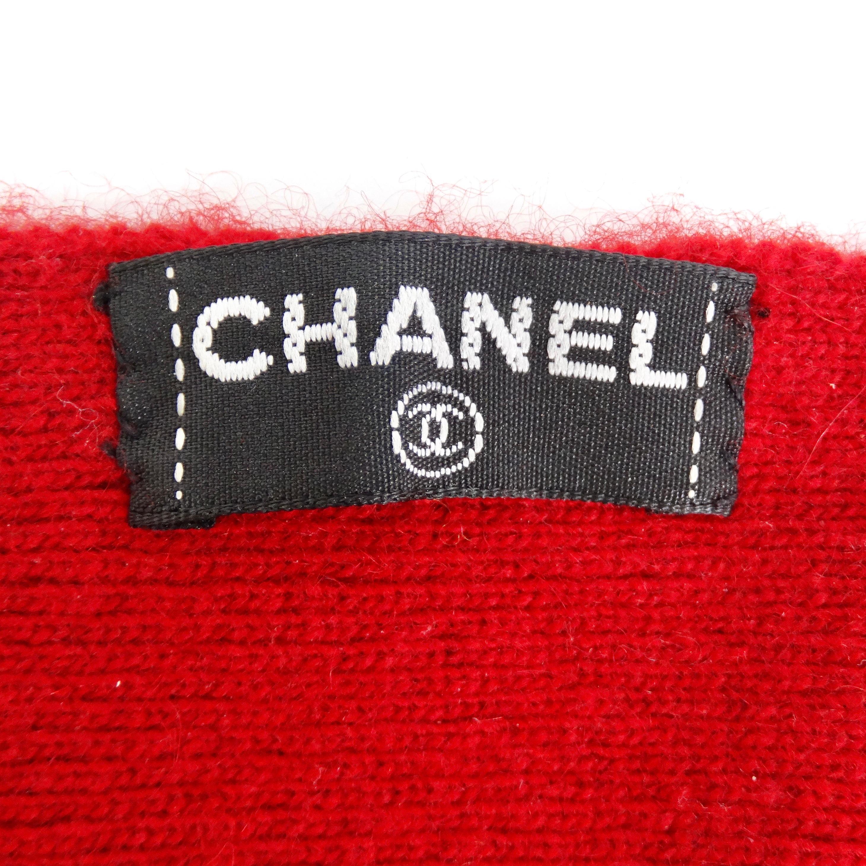 Chanel 90s Red Cashmere Pocket Scarf For Sale 6