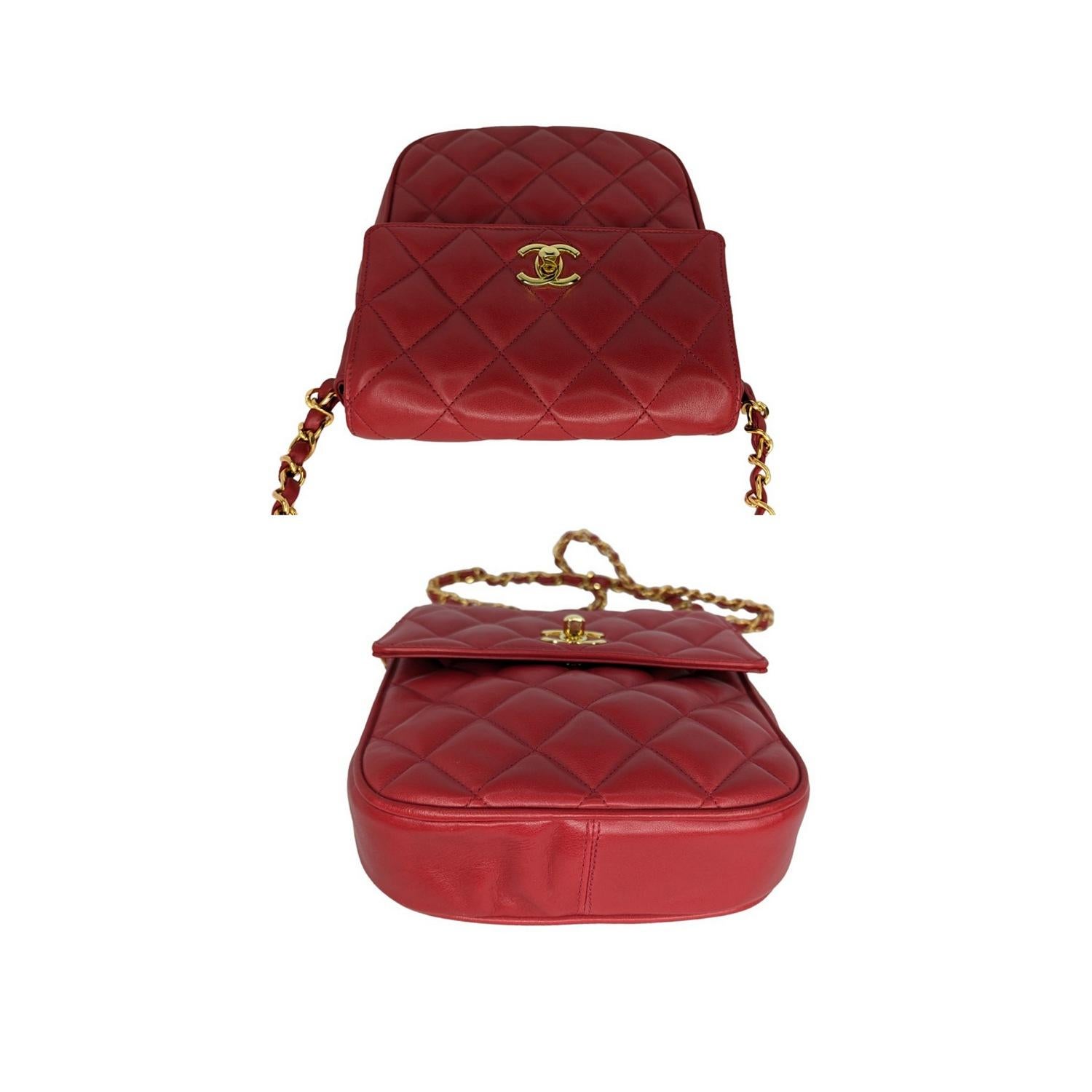 Chanel 90s Red Lambskin Quilted Mini CC Flap Messenger For Sale 1