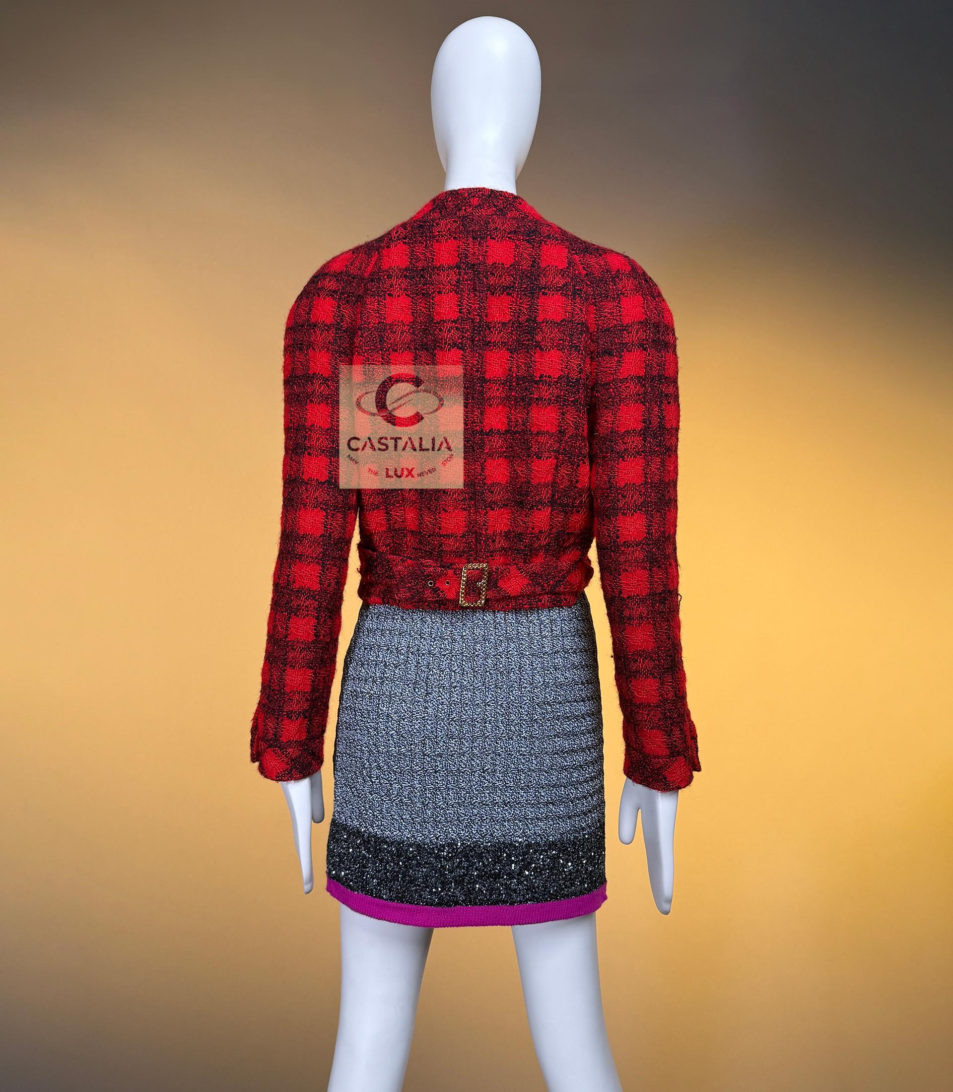 Chanel 90s Vintage Relic Red Tweed Jacket con cintura in vendita 5