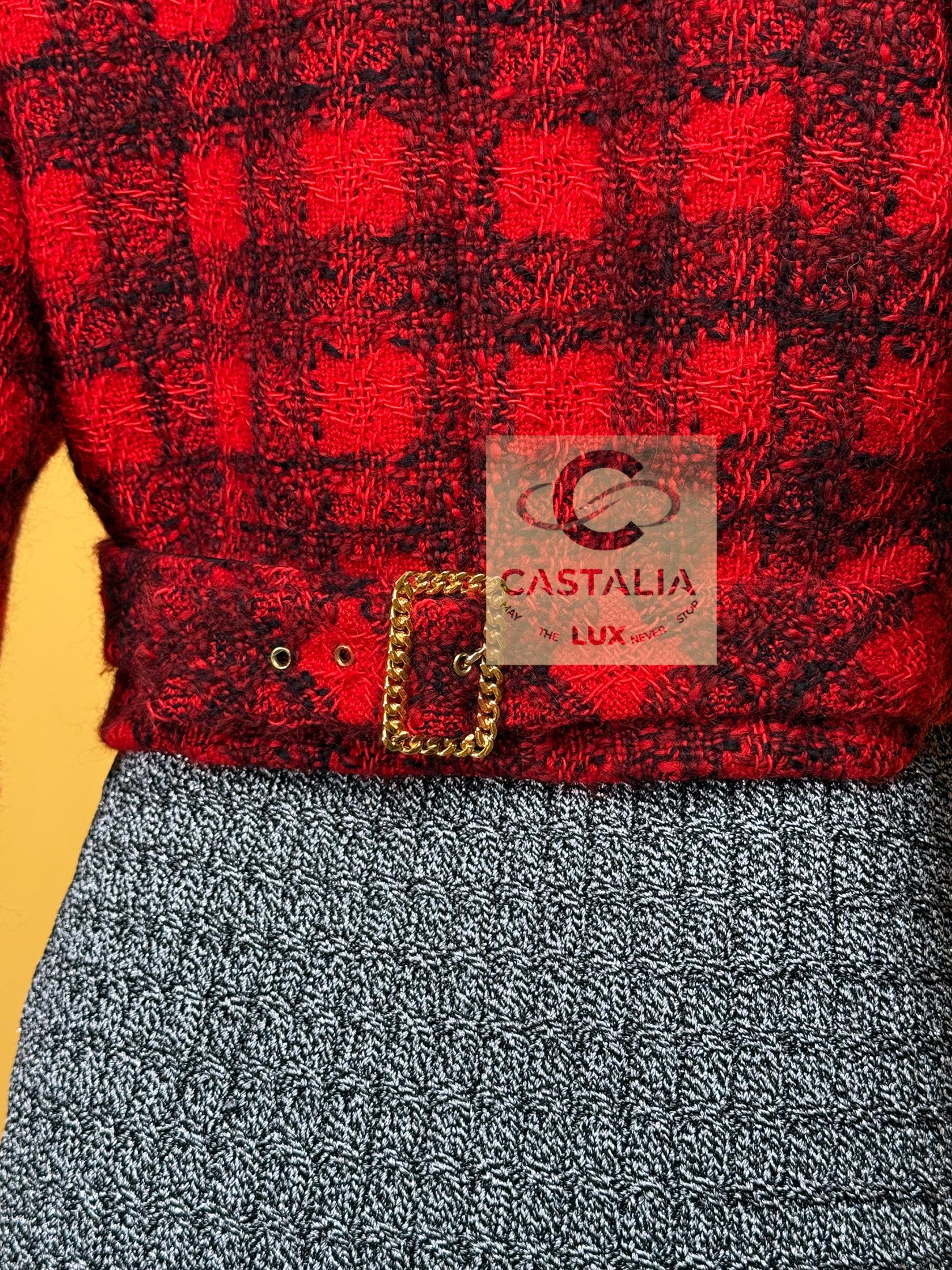 Chanel 90s Vintage Relic Red Tweed Jacket con cintura in vendita 6