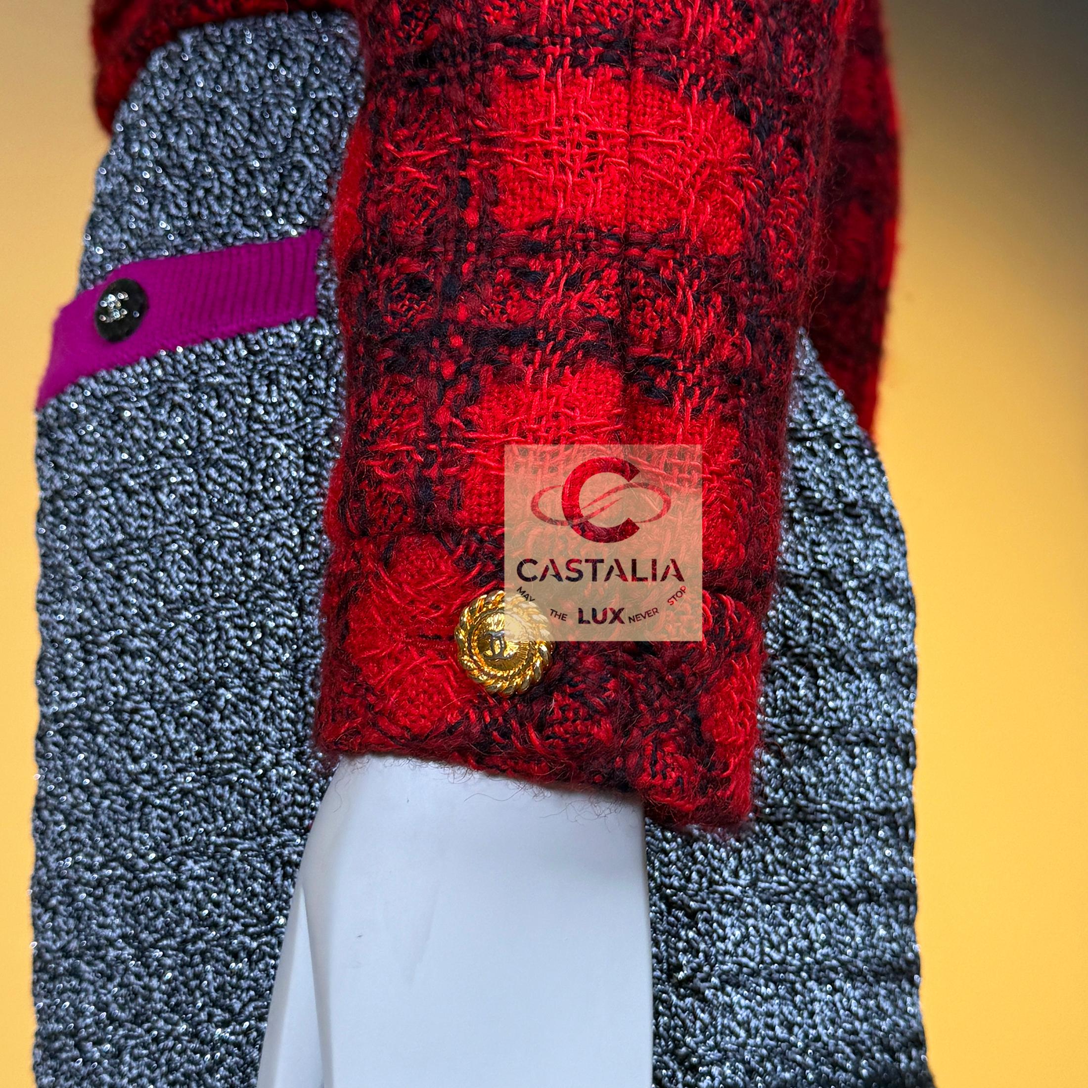 Chanel 90s Vintage Relic Red Tweed Jacket con cintura in vendita 7