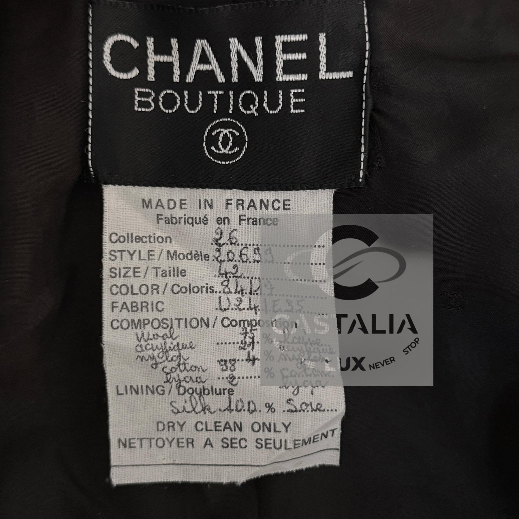 Chanel 90s Vintage Relic Red Tweed Jacket con cintura in vendita 8