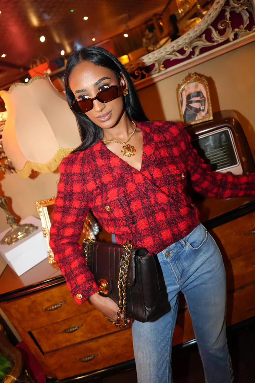 Rosso Chanel 90s Vintage Relic Red Tweed Jacket con cintura in vendita