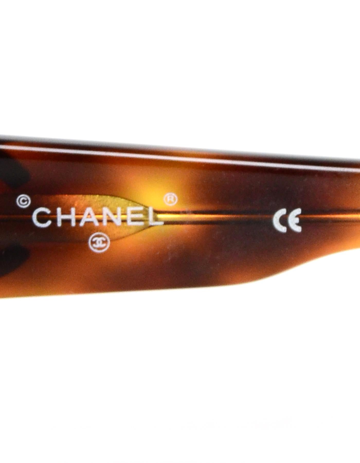 Chanel '90s Vintage Tortoise Sunglasses w. CC 3