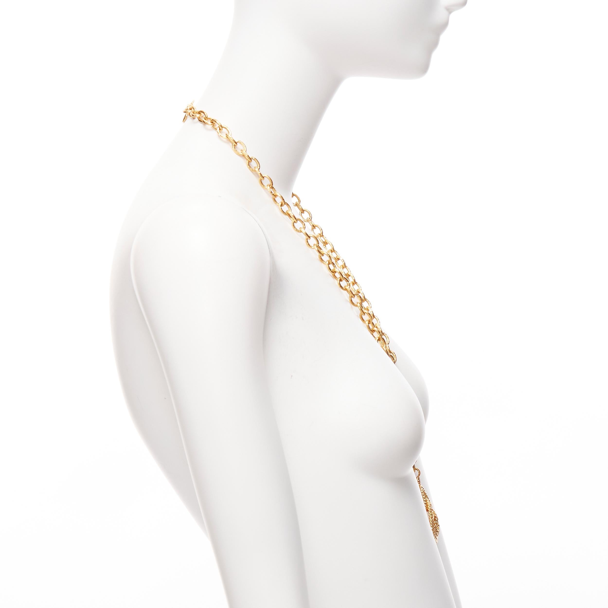 Women's CHANEL 93A Vintage gold tone CC logo pendent chain long necklace For Sale