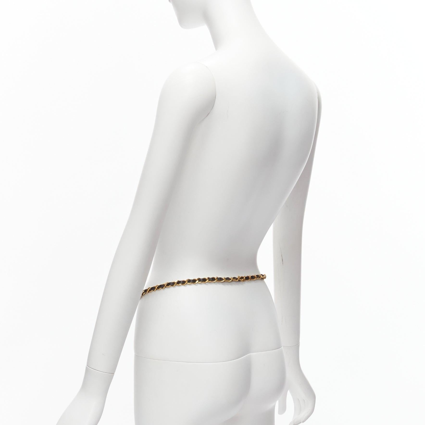 CHANEL 93A Vintage Runway gold Lucky 4 leaf clover leather double chain belt For Sale 2