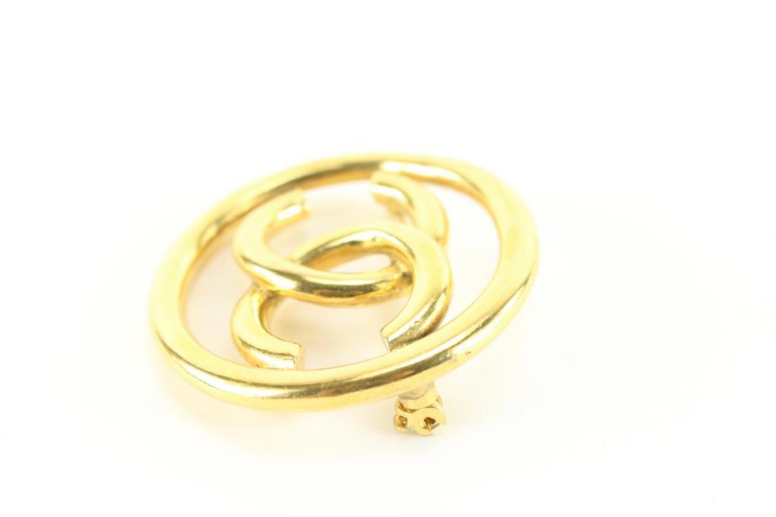 Chanel 93P 24k Gold Plate CC Logo Circle Brooch Pin 31ck824s For Sale 1