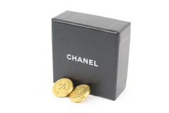 Chanel 94a Gold Button Line CC Paris Earrings 72cz418s