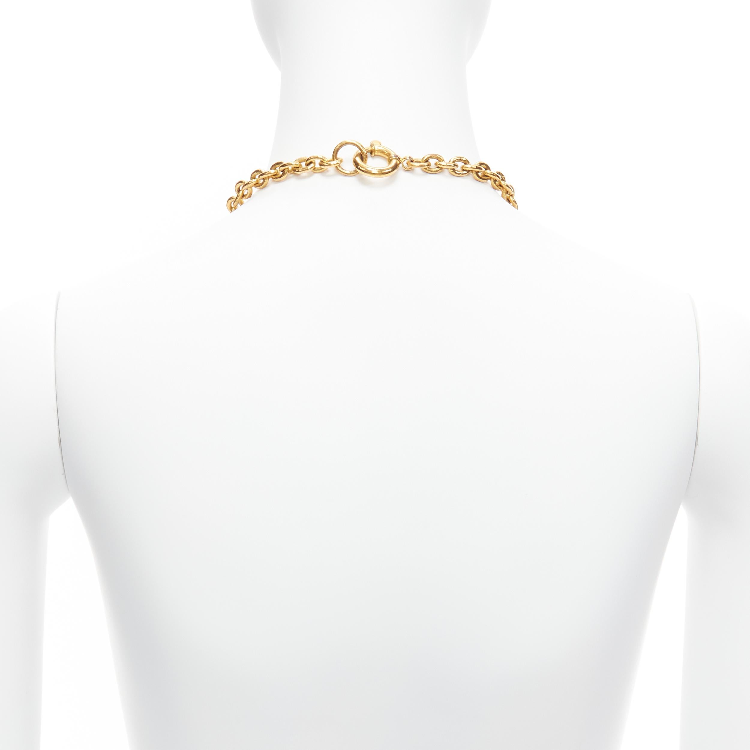 CHANEL 94A Vintage gold tone interlock CC logo coin pendant chain necklace For Sale 1