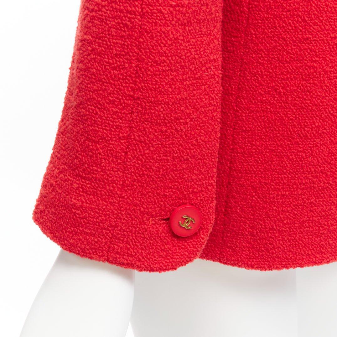 CHANEL 94A Vintage Runway rouge tweed doré bouton CC FR36 S en vente 4