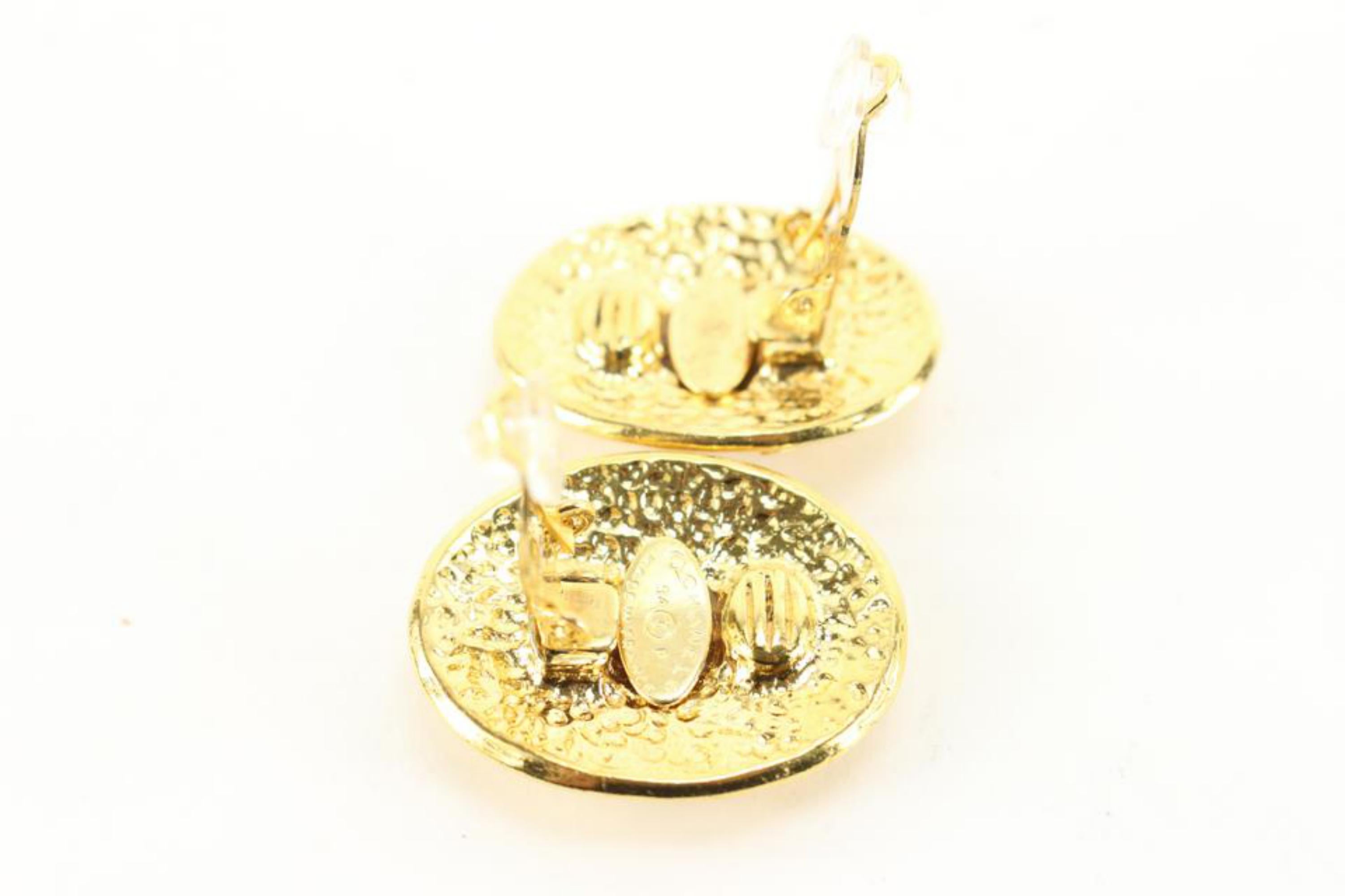 Chanel 94P 24K Gold Plated Shield CC Earrings 79cc711s In Excellent Condition In Dix hills, NY