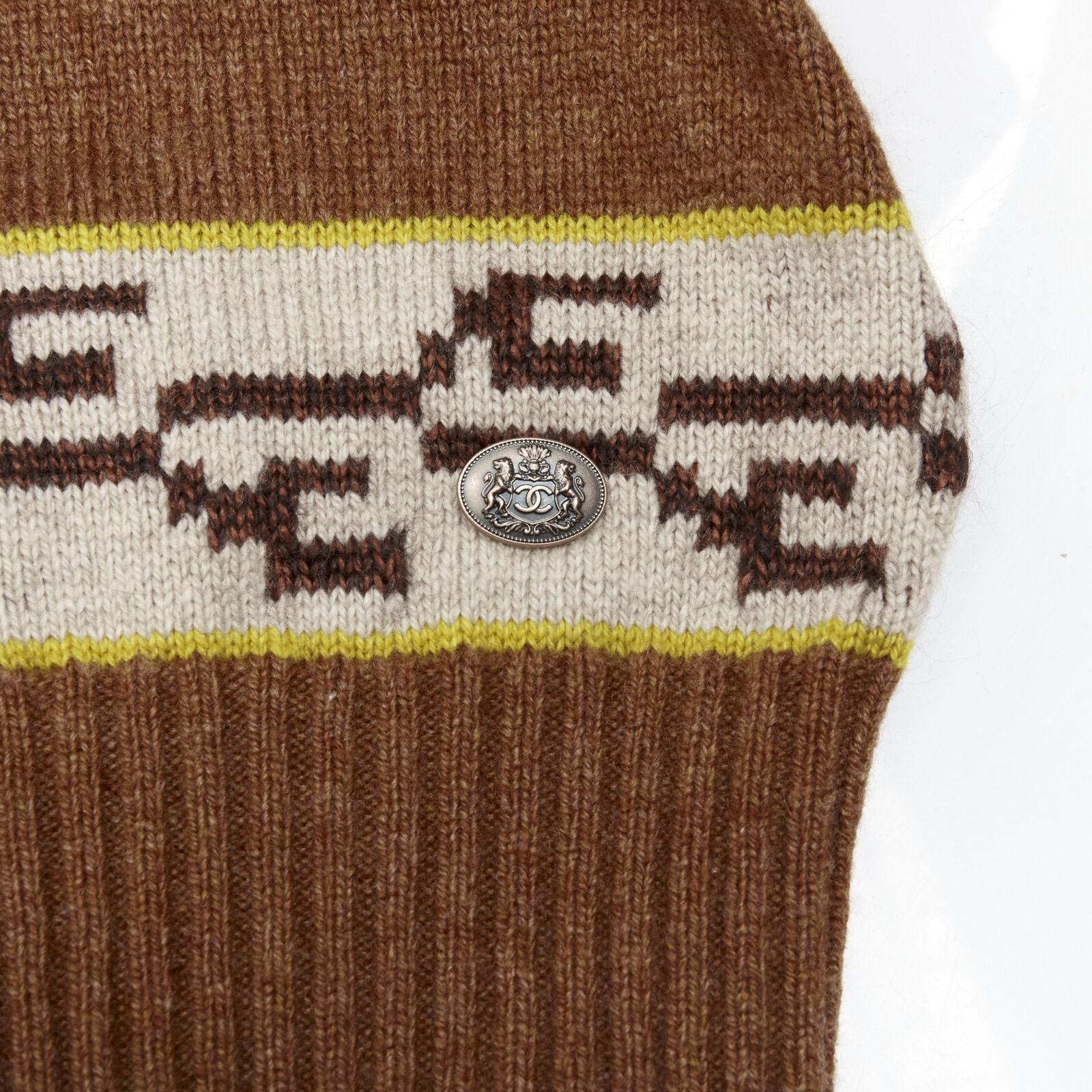 CHANEL 95% cashmere brown yellow CC logo intarsia turtleneck sweater FR42 XL
Reference: TGAS/C01623
Brand: Chanel
Designer: Karl Lagerfeld
Material: Cashmere, Wool
Color: Brown
Pattern: Abstract
Closure: Pullover
Extra Details: Copper tone CC logo