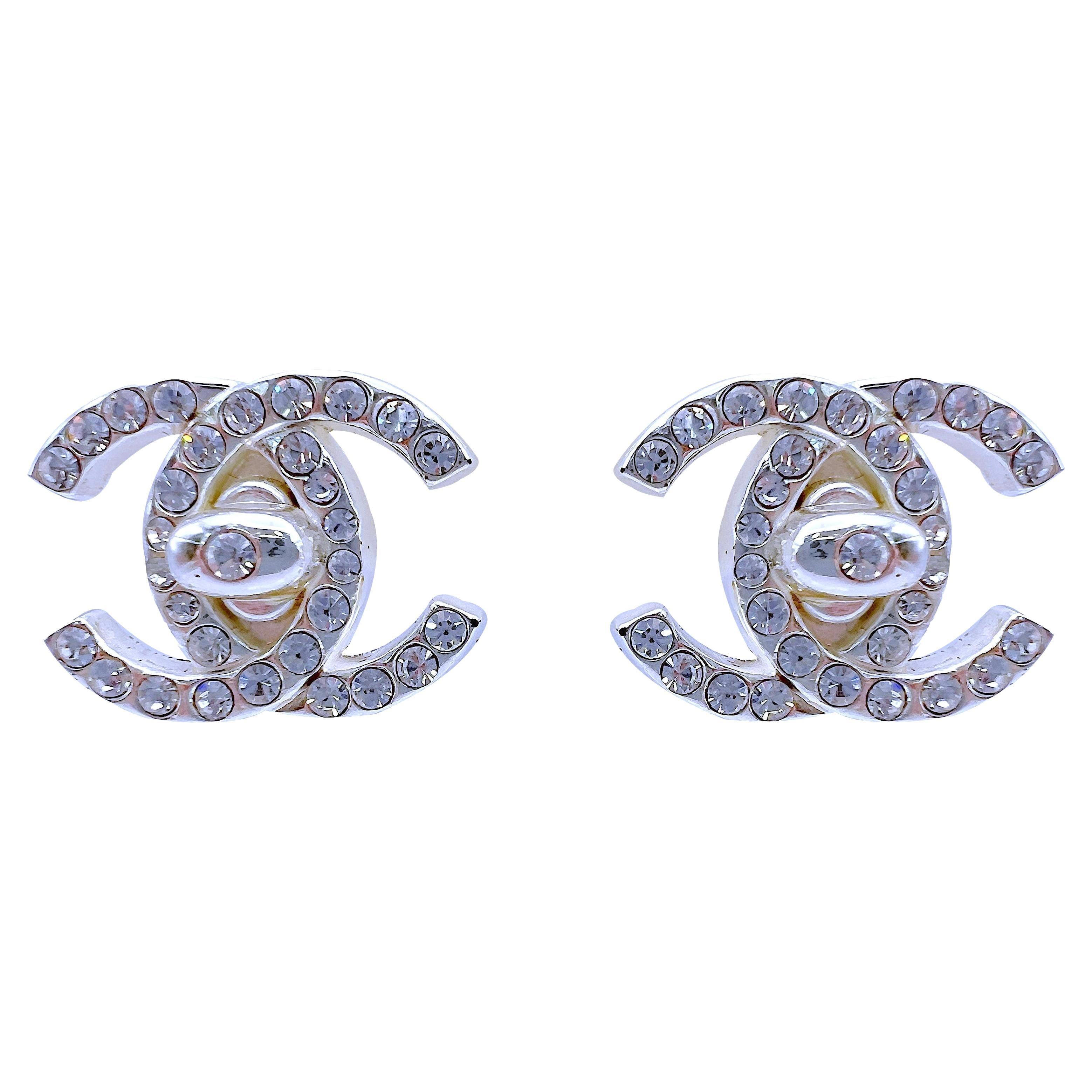 Chanel cc mini stud earrings deals
