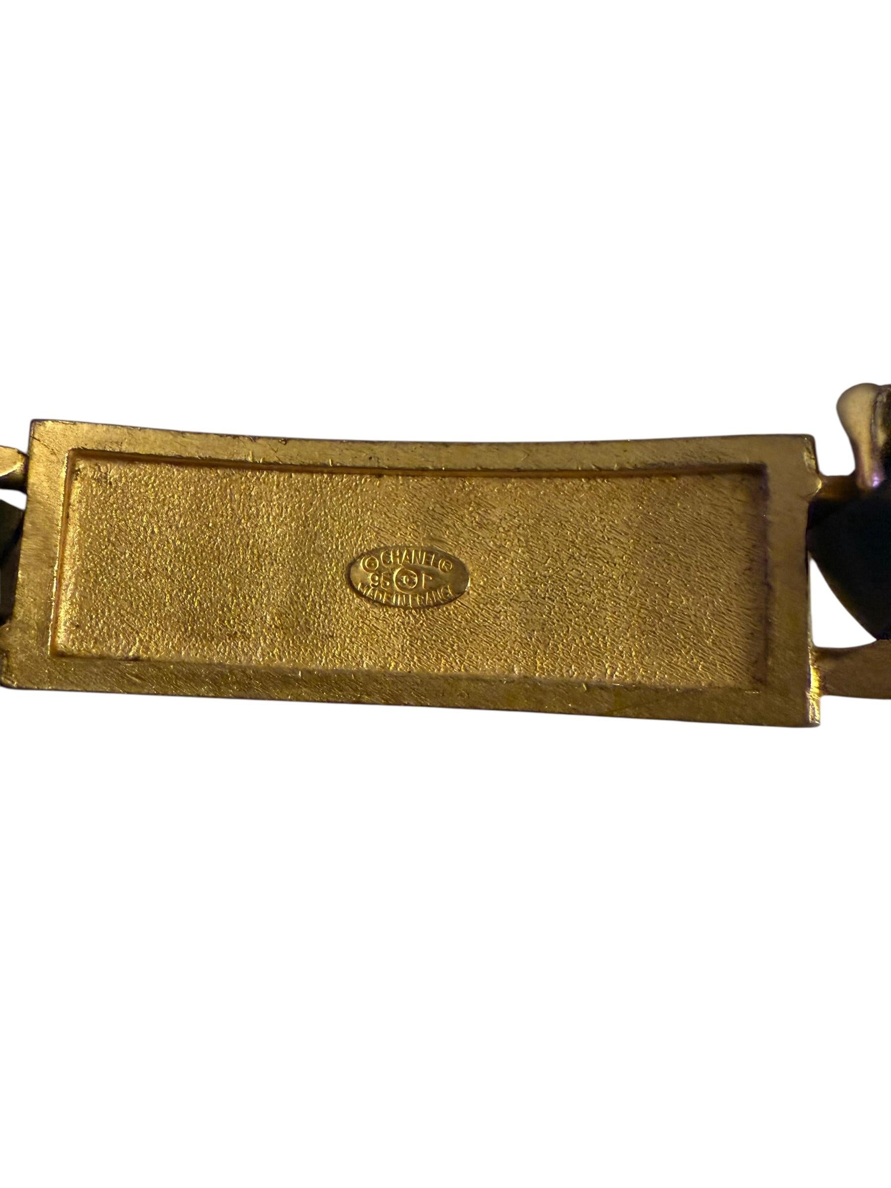 Chanel 95P 1995 Logo Plate Strass Intrecciato in pelle Chanel in vendita 3