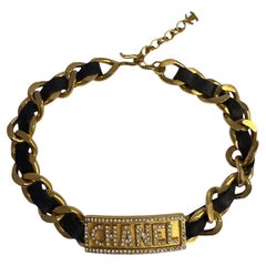 Chanel 95P 1995 Logo Plate Strass Intrecciato in pelle Chanel