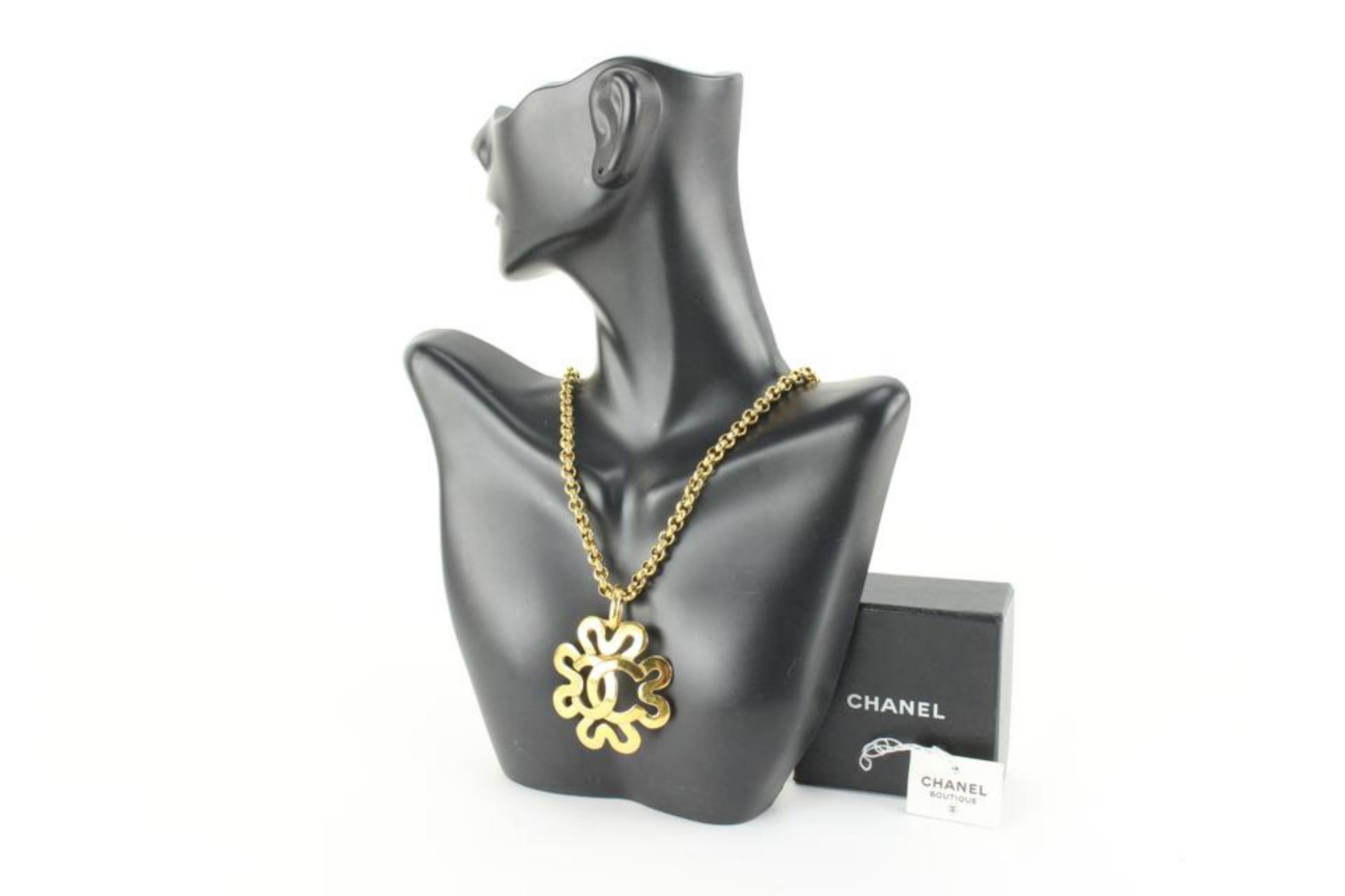 Chanel 95p 24K Gold Plated Jumbo CC Logo Necklace 27cc824s For Sale 5