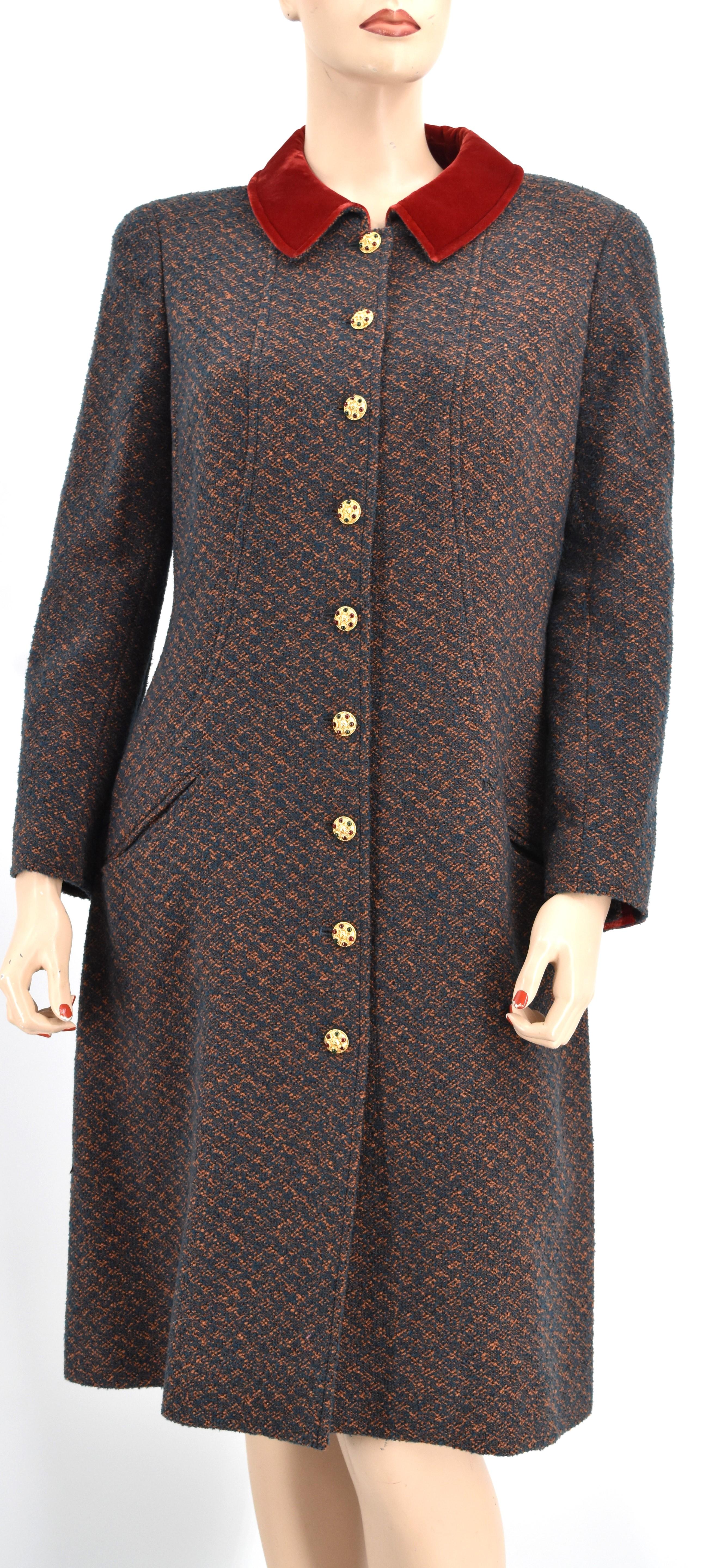 Chanel most wanted 1996 coat with Chanel interlocking CC logo gripoix buttons. This is in excellent flawless condition.