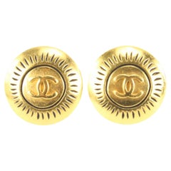chanel gold earrings