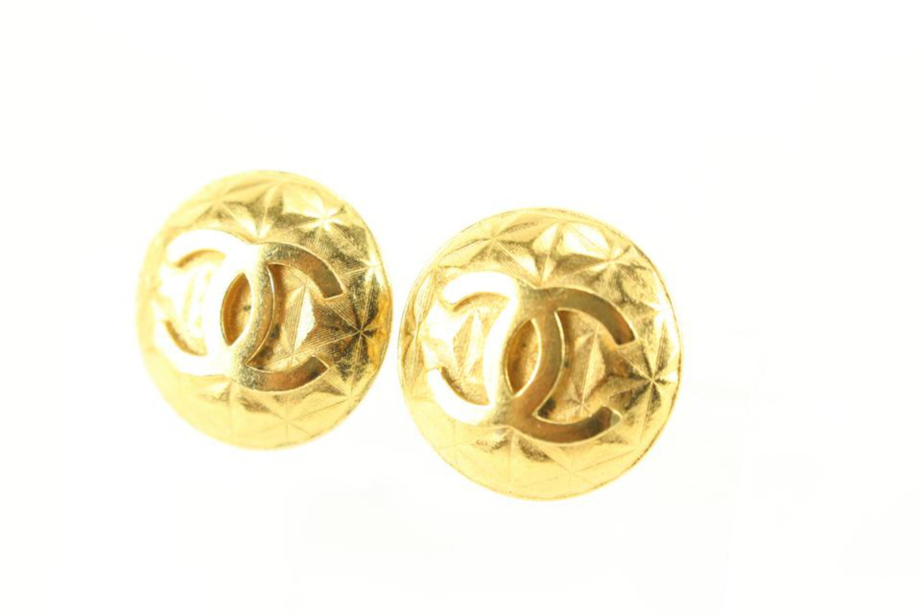 Chanel 96p 24k Gold Plated Geometric Quilted CC Logo Earrings 61c825s For Sale 6
