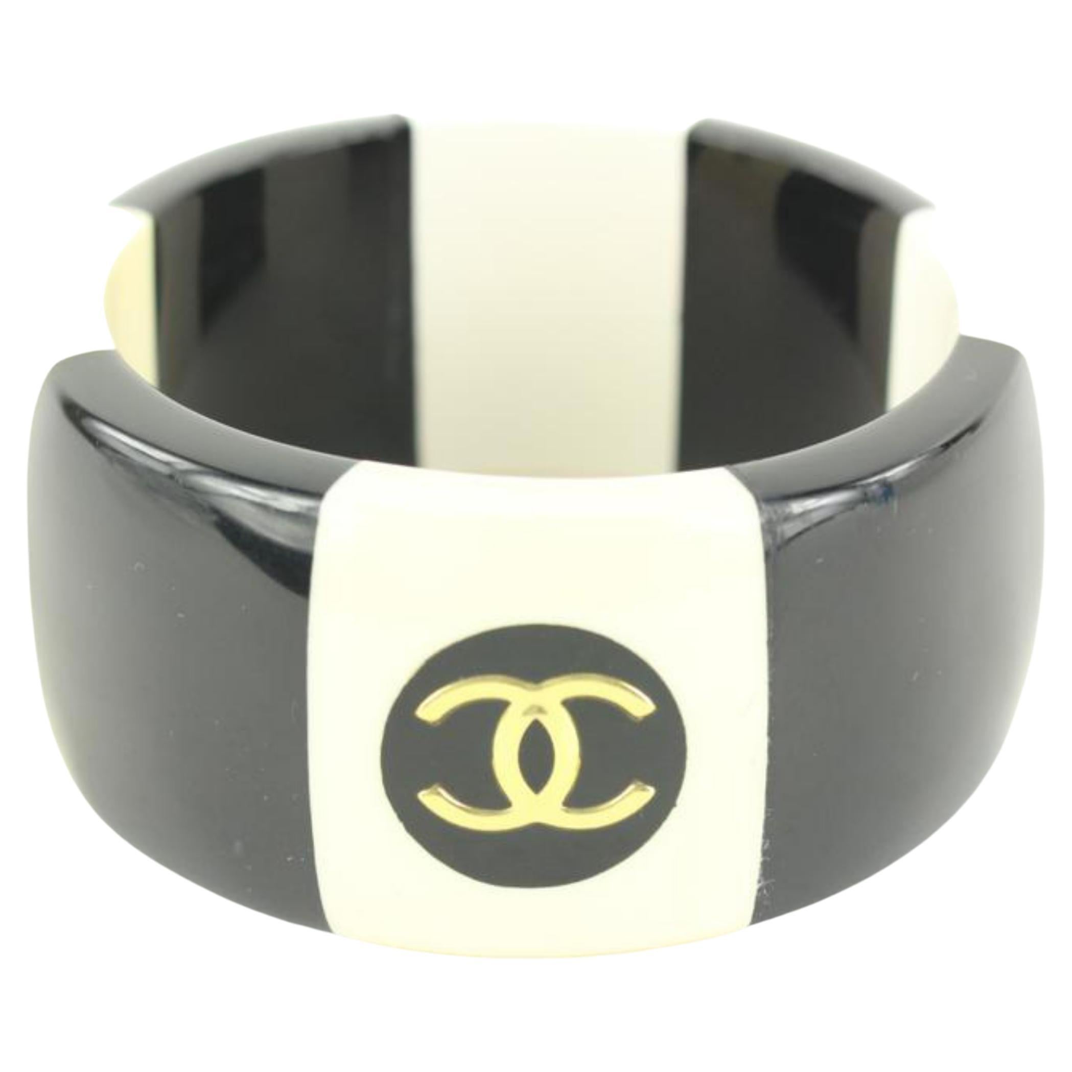Chanel 96P Black x Ivory Coco Button CC Wide Cuff Bracelet Bangle 77cz615s