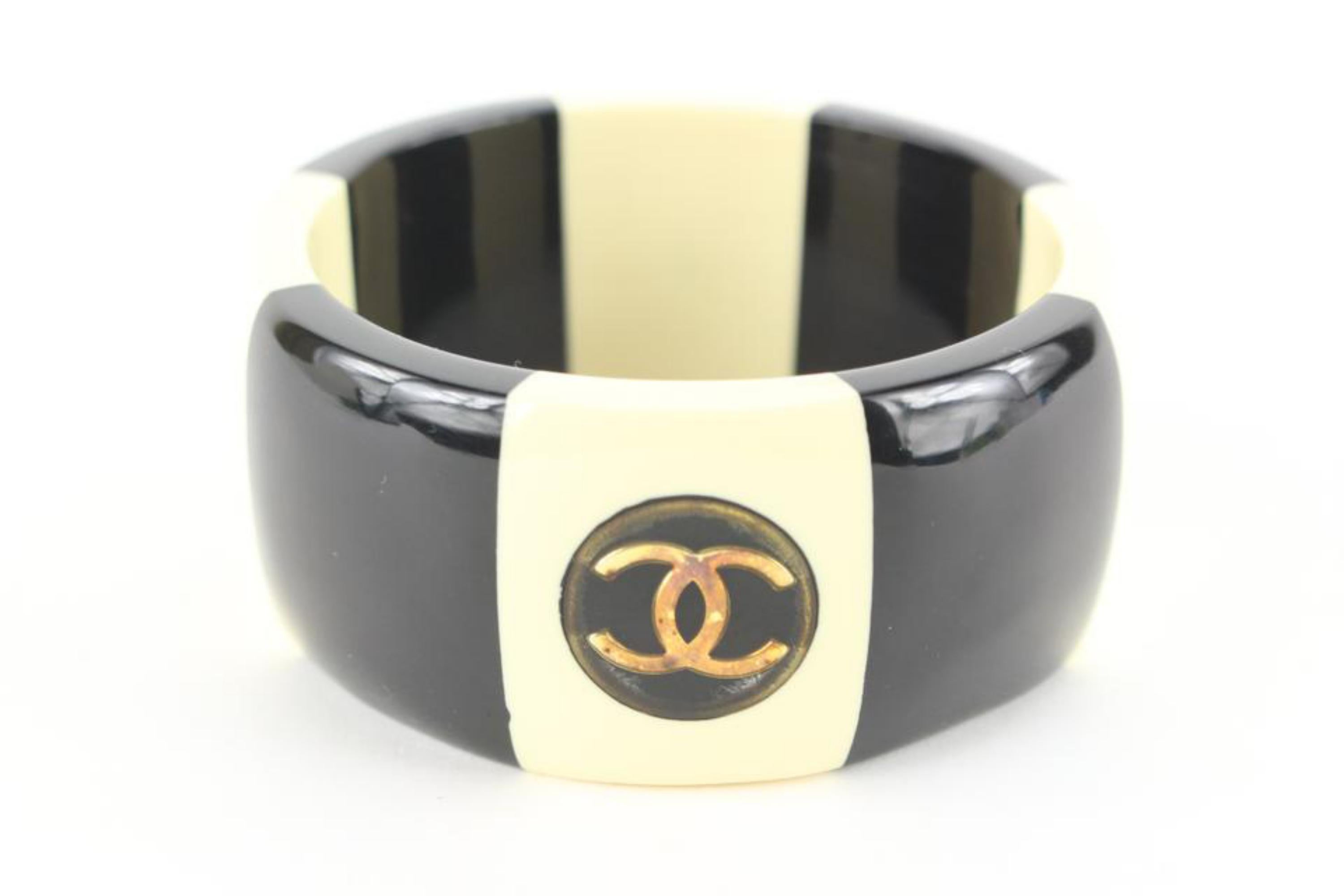 Chanel 96P CC Logo Bangle Cuff Bracelet 63ch825s For Sale 3