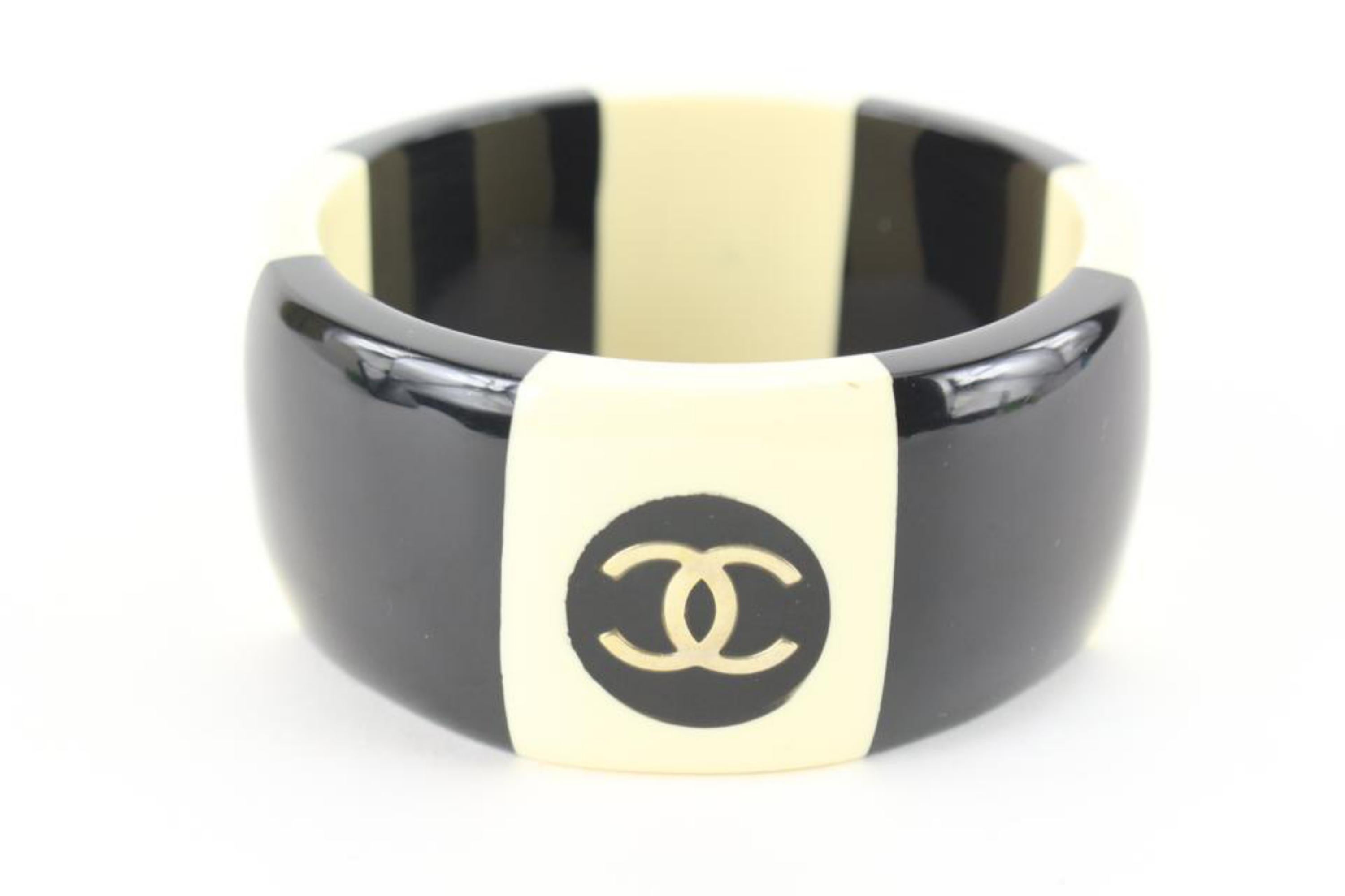 Chanel 96P CC Logo Bangle Cuff Bracelet 63ch825s For Sale 4