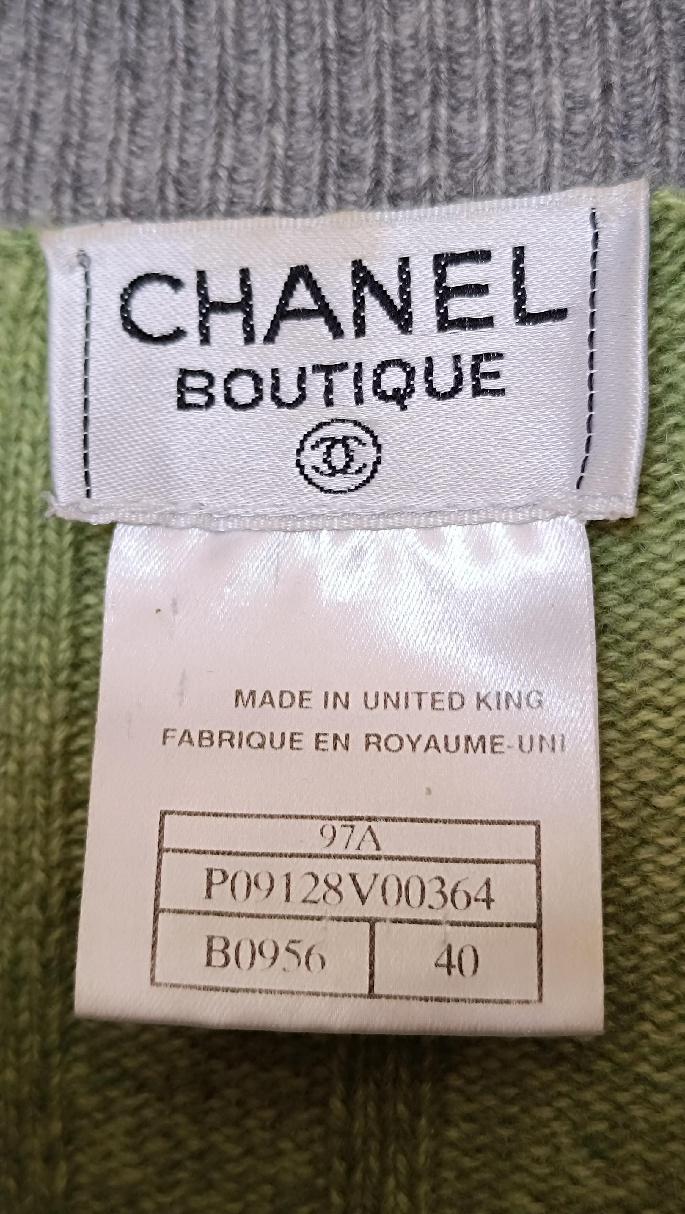 Chanel 97A 1997/1998 F/W RTW cashmere cardigan For Sale at 1stDibs