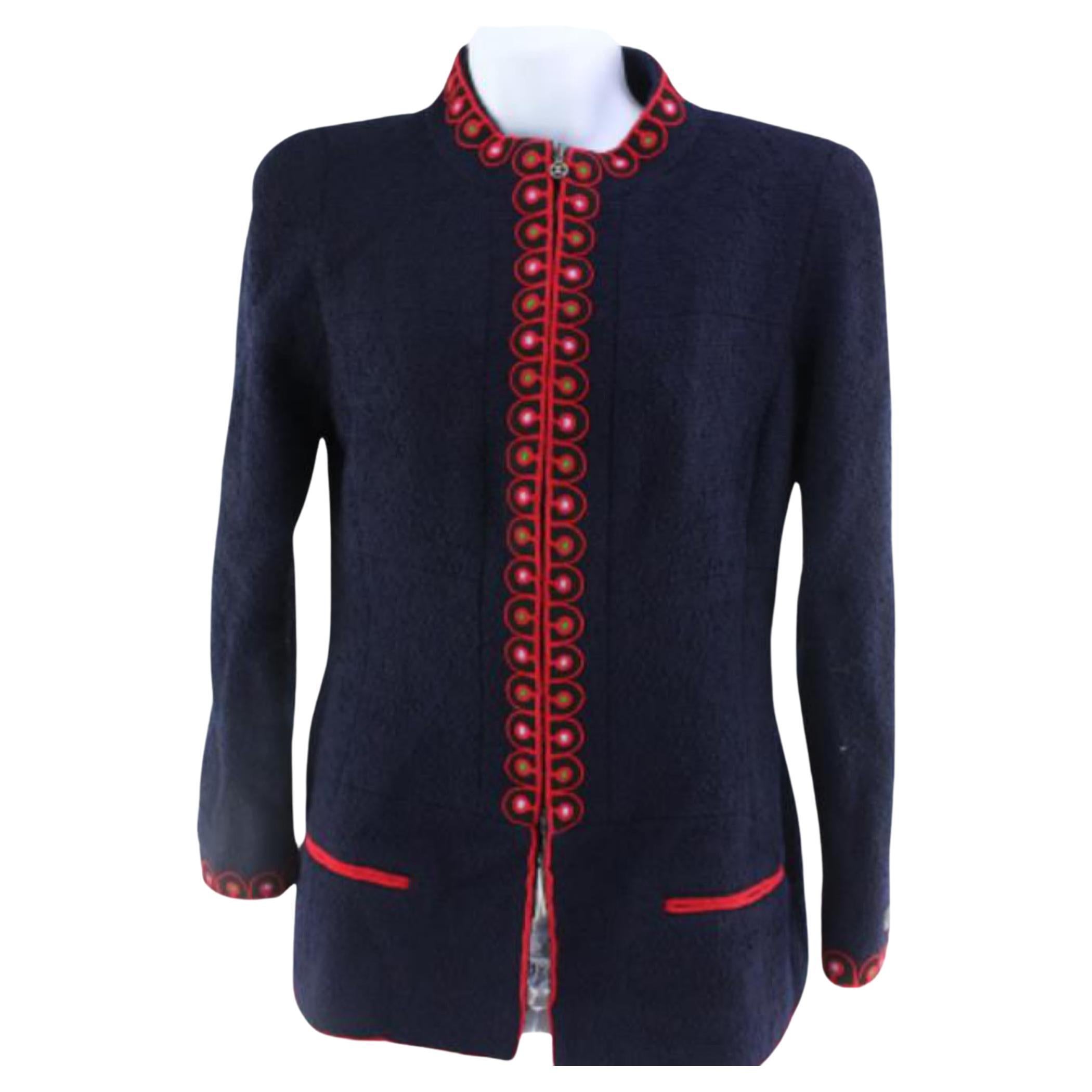 Chanel 97A Size 40 Navy x Red Bouclee Wool Knit Tweed Jacket 1223c8 For Sale