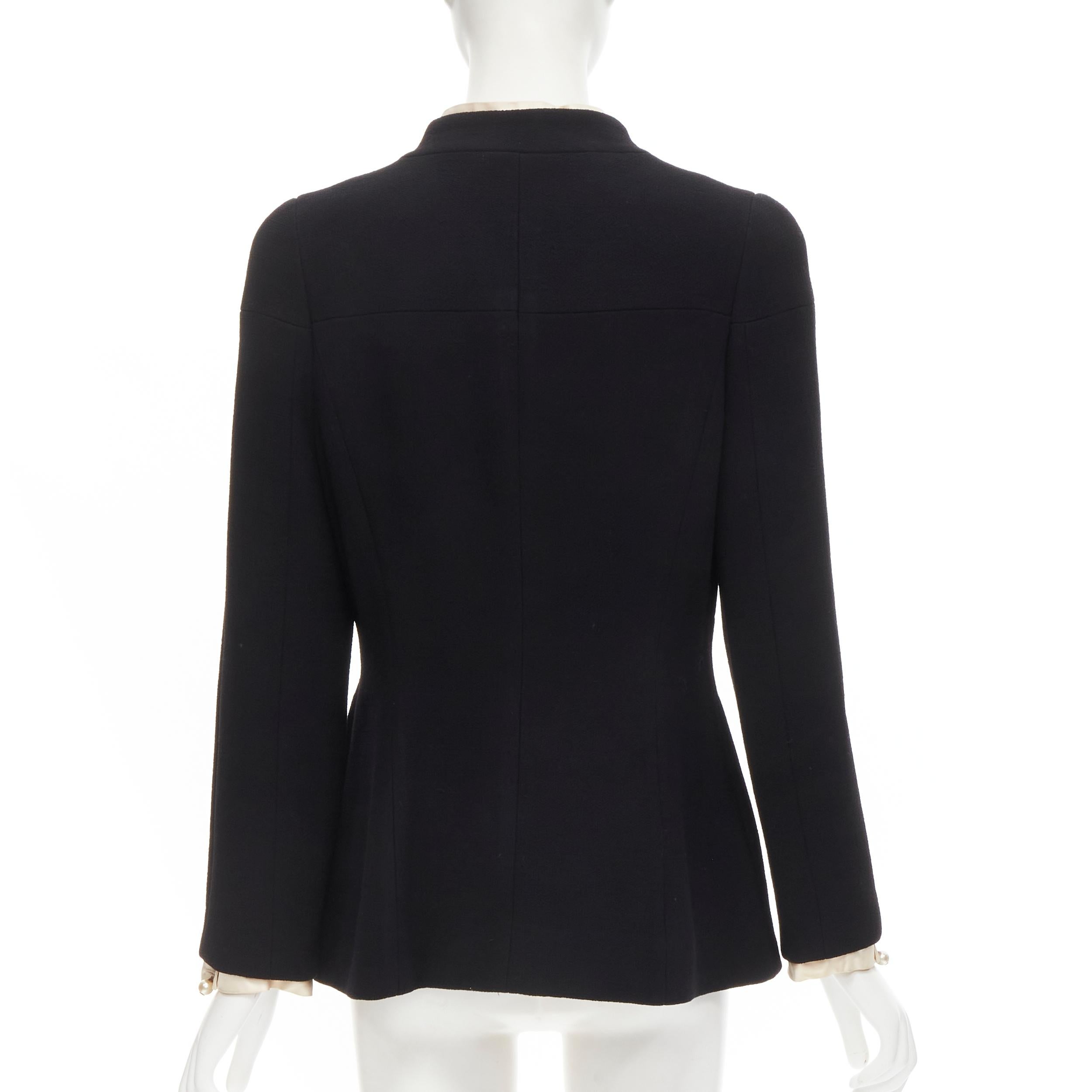 Women's CHANEL 97A Vintage black wool CC pearl buttons panelled 4-pocket jacket FR40 M For Sale