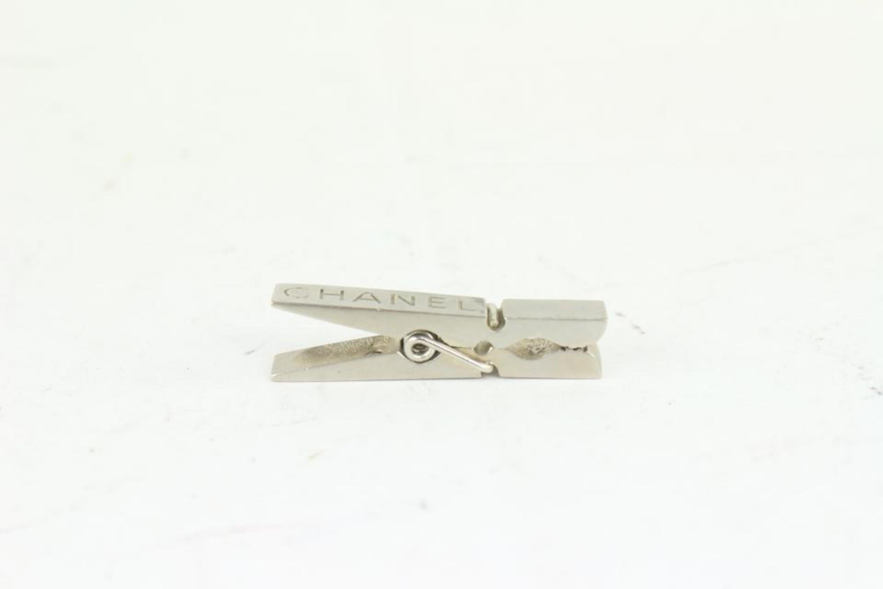 Beige Chanel 98A Clothes Pin Brooch Clip 1014c17 For Sale