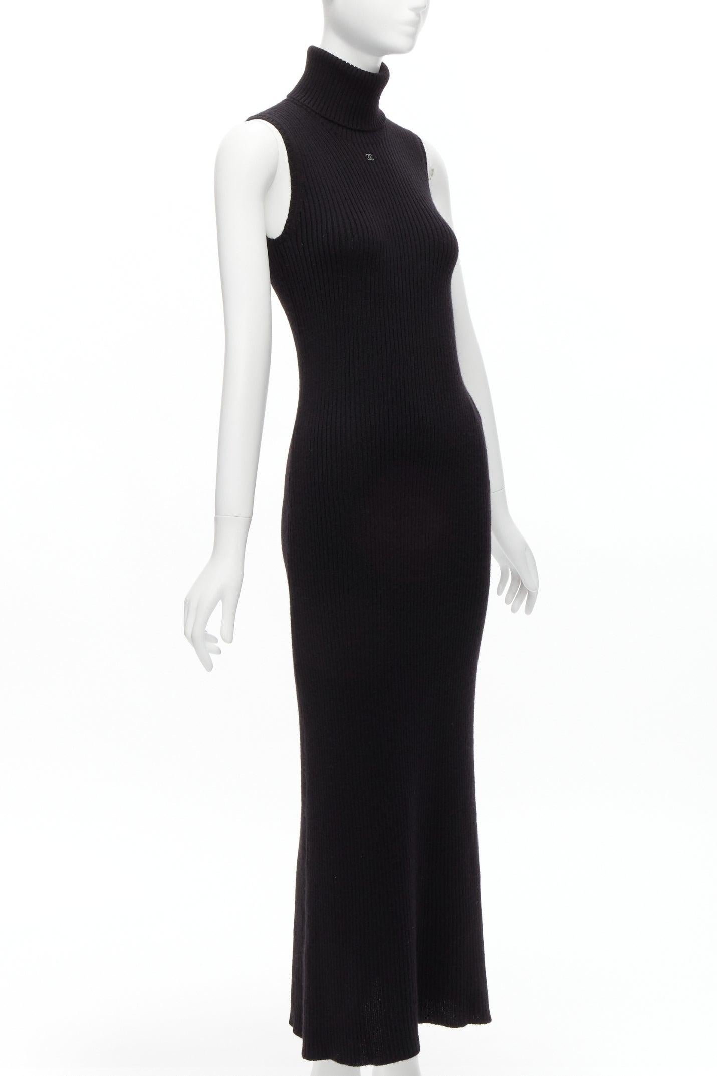 CHANEL 99A Vintage CC charm cashmere blend turtle neck ribbed maxi dress FR38 M In Excellent Condition In Hong Kong, NT