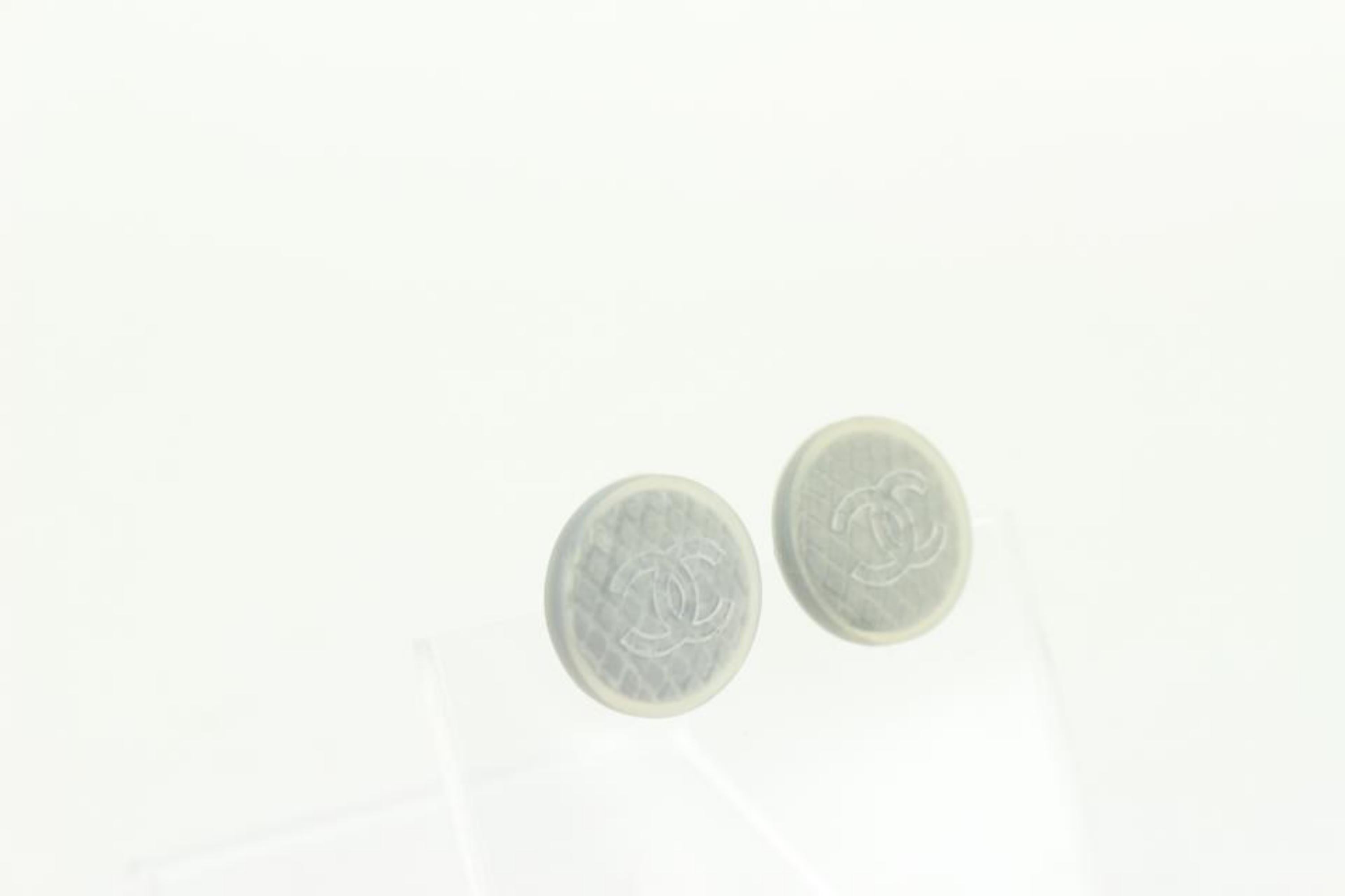 Chanel 99S Quilted Jelly CC Pierce Earrings 108c23 In Excellent Condition For Sale In Dix hills, NY