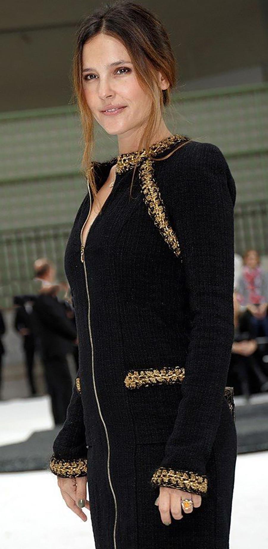 Chanel 9K$ Werbekampagne Schwarzer Tweed-Mantel aus Tweed  im Angebot 13
