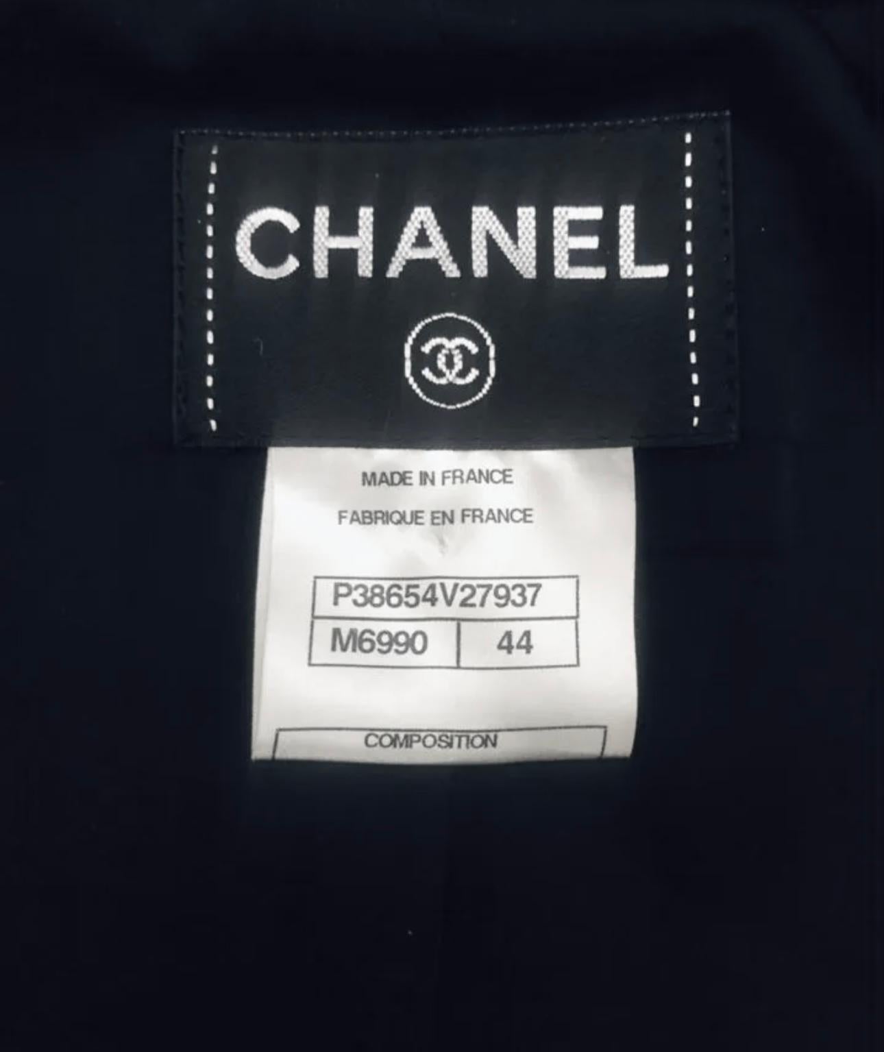Chanel 9K$ Werbekampagne Schwarzer Tweed-Mantel aus Tweed  im Angebot 16