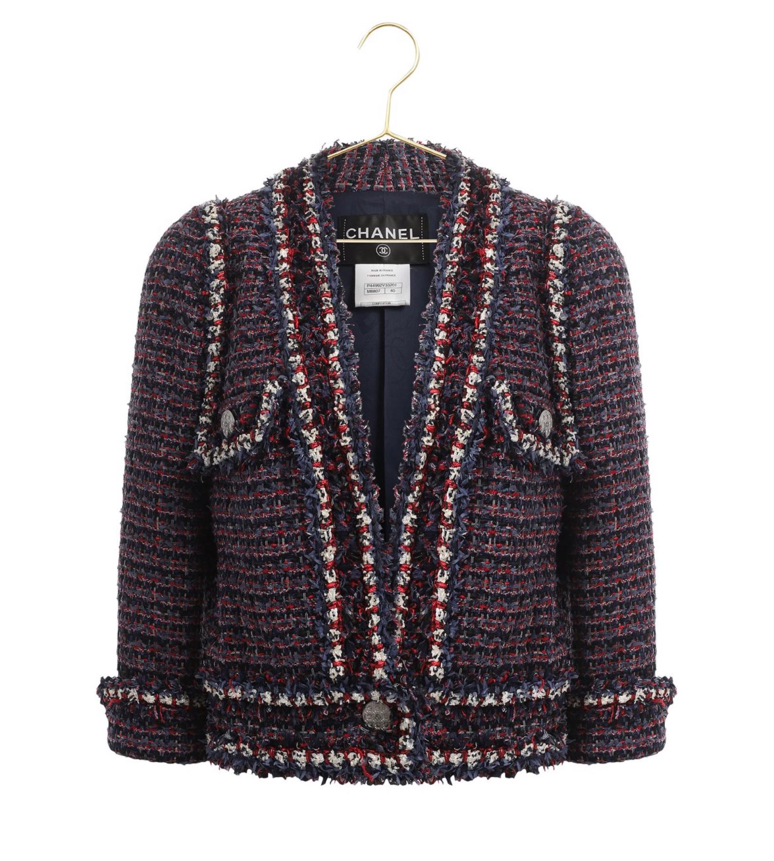 Women's or Men's Chanel 9K$ Cara Delevingne Style Lesage Tweed Jacket 40 FR For Sale