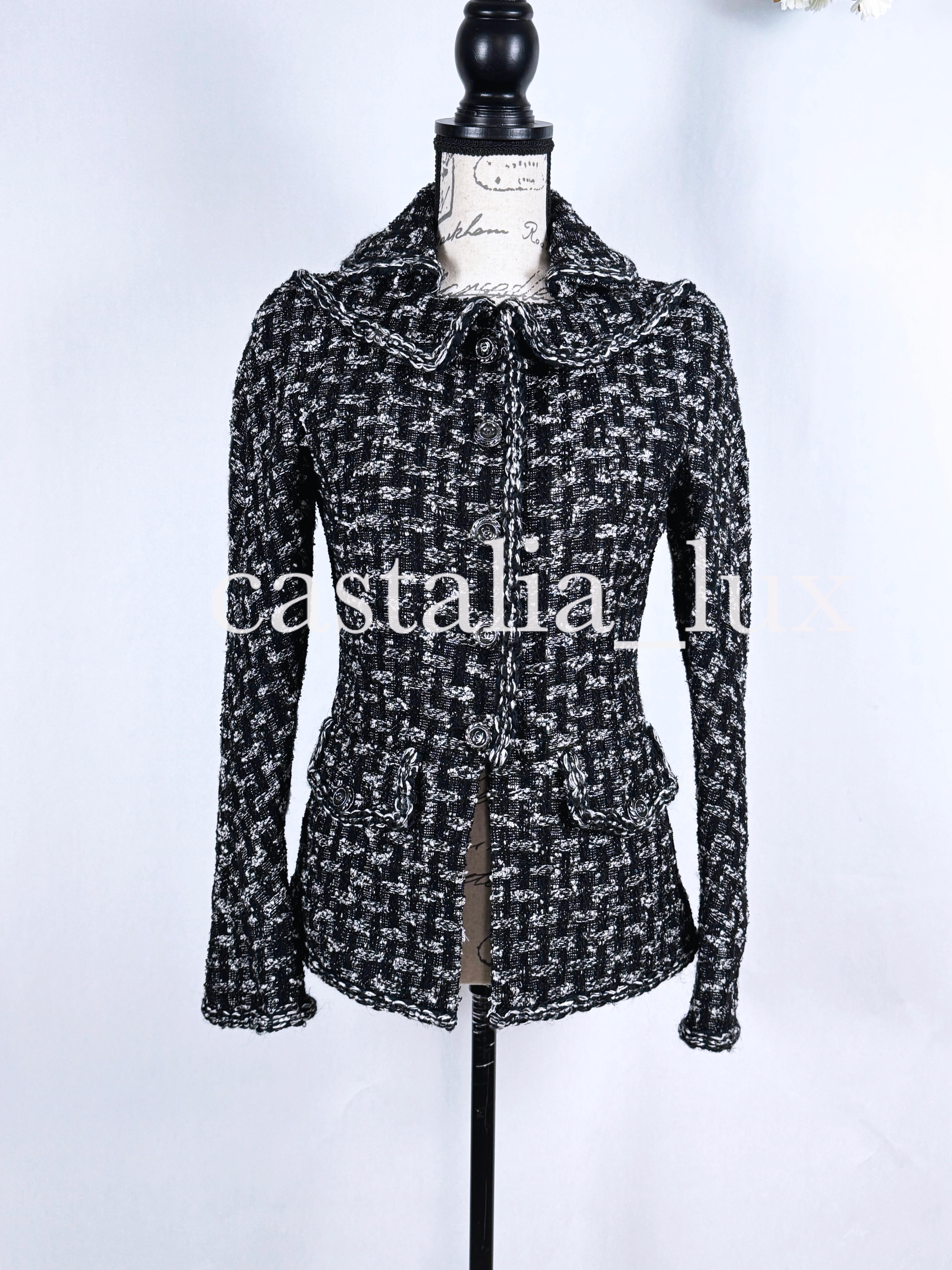 Women's or Men's Chanel 9K$ CC Buttons Black Tweed Jacket For Sale