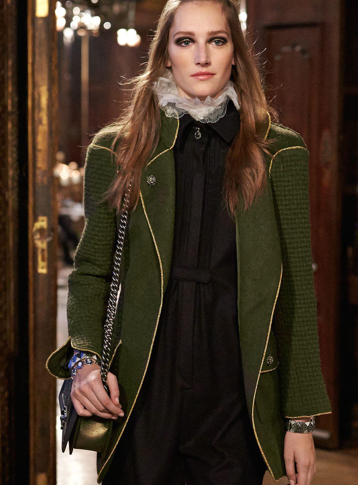 Chanel 9K$ Chris Jenner Style Runway Tweed Jacket 42 FR In Excellent Condition In Dubai, AE