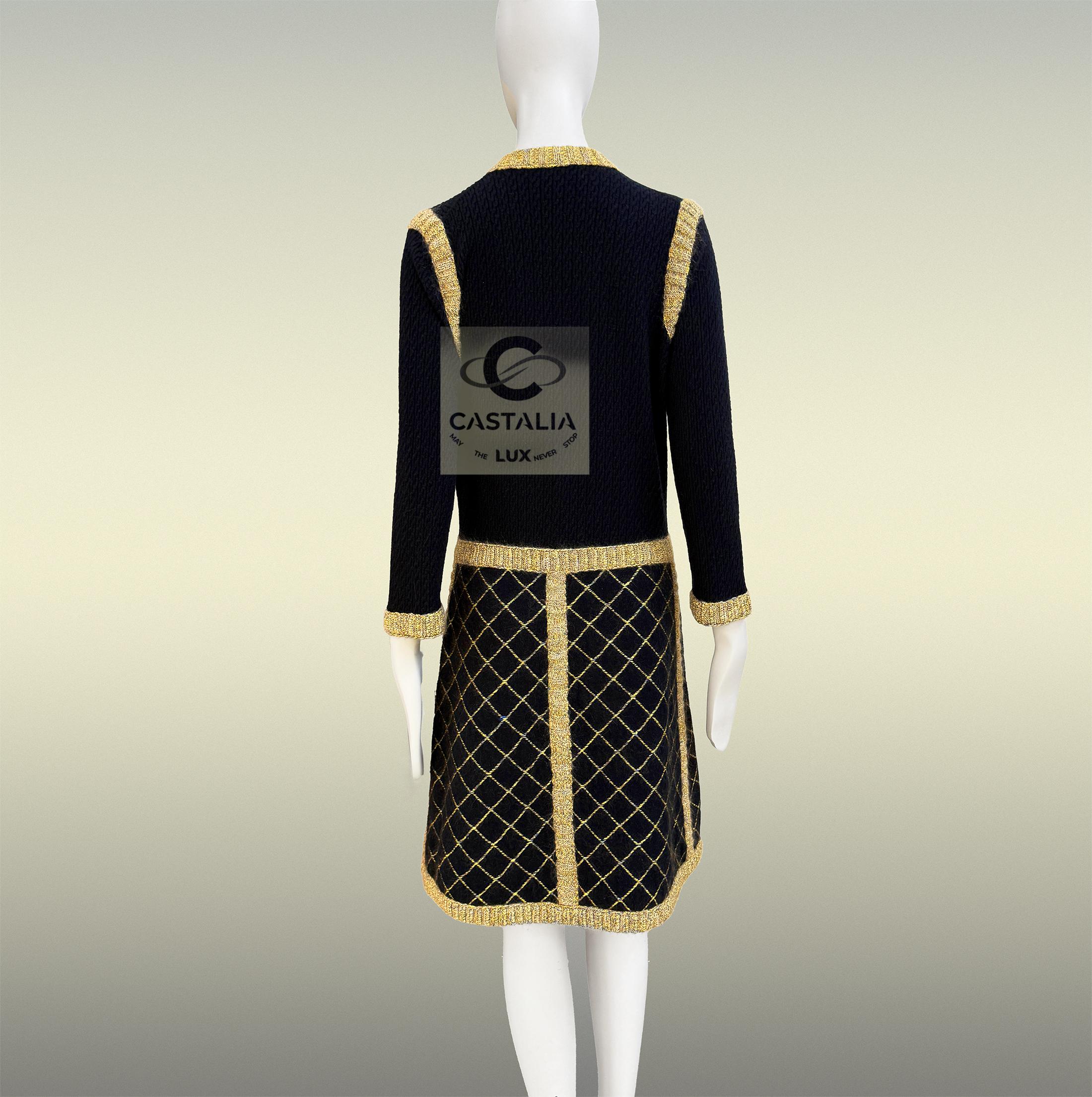 Chanel 9K$ Icónico Vestido Chaqueta Acolchada Coco Brasserie 38 FR en venta 11