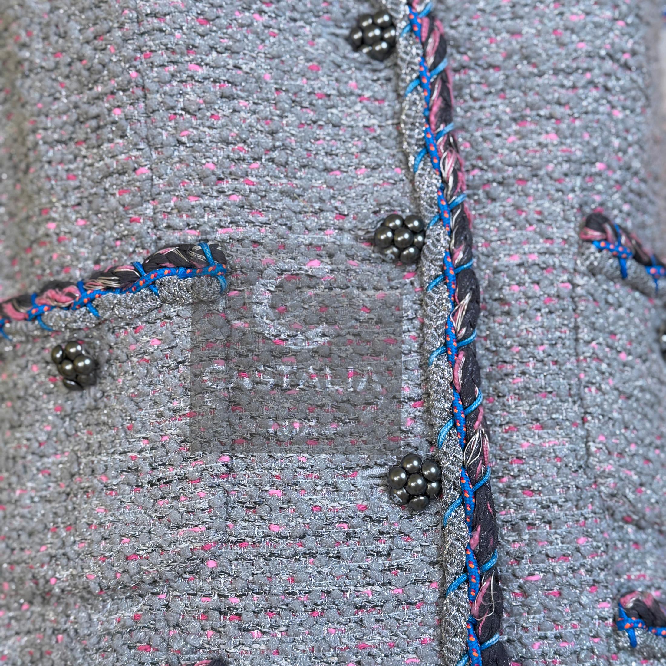 CHANEL 9K$ Vestido de tweed arte contemporáneo icónico 40 FR en venta 8