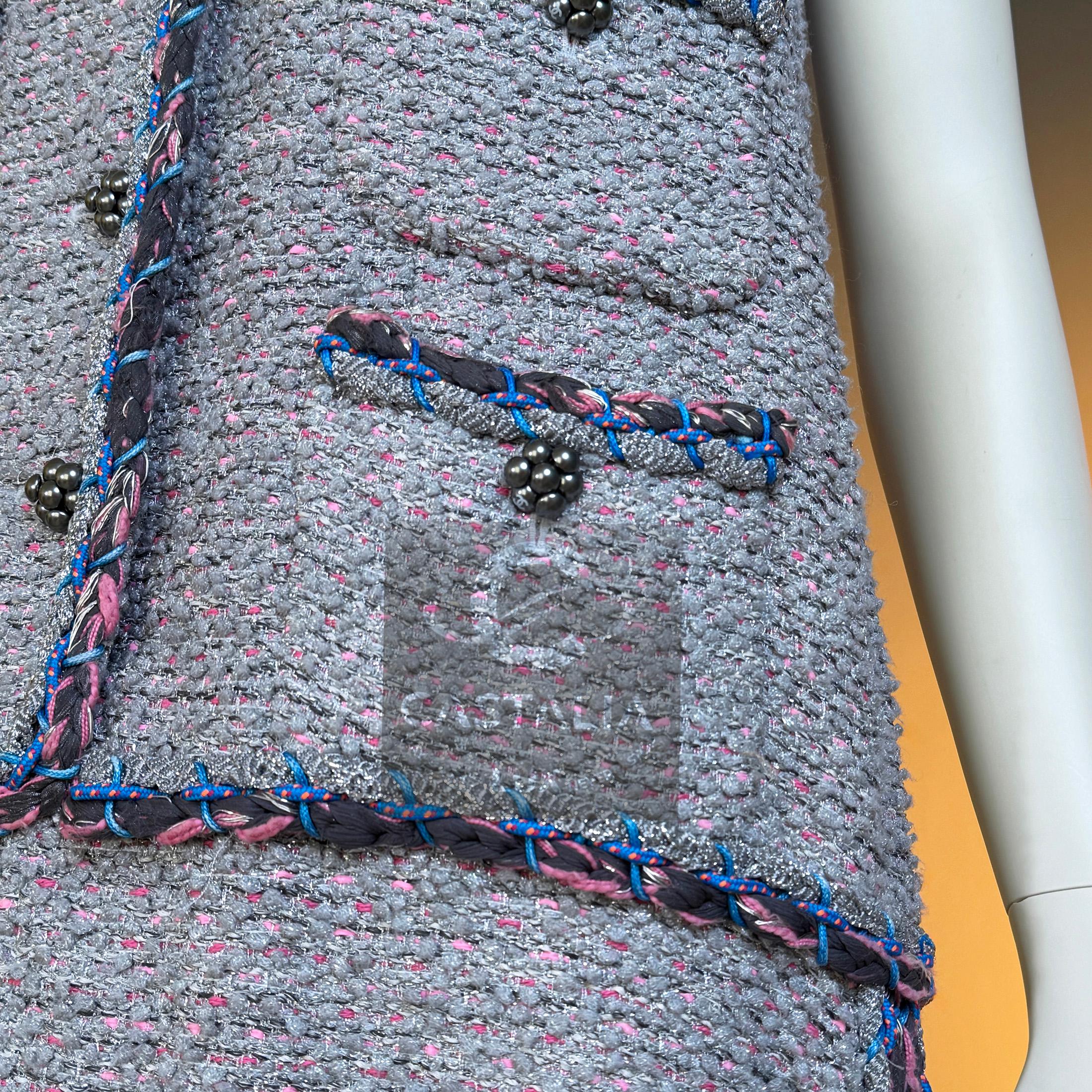 CHANEL 9K$ Vestido de tweed arte contemporáneo icónico 40 FR en venta 10