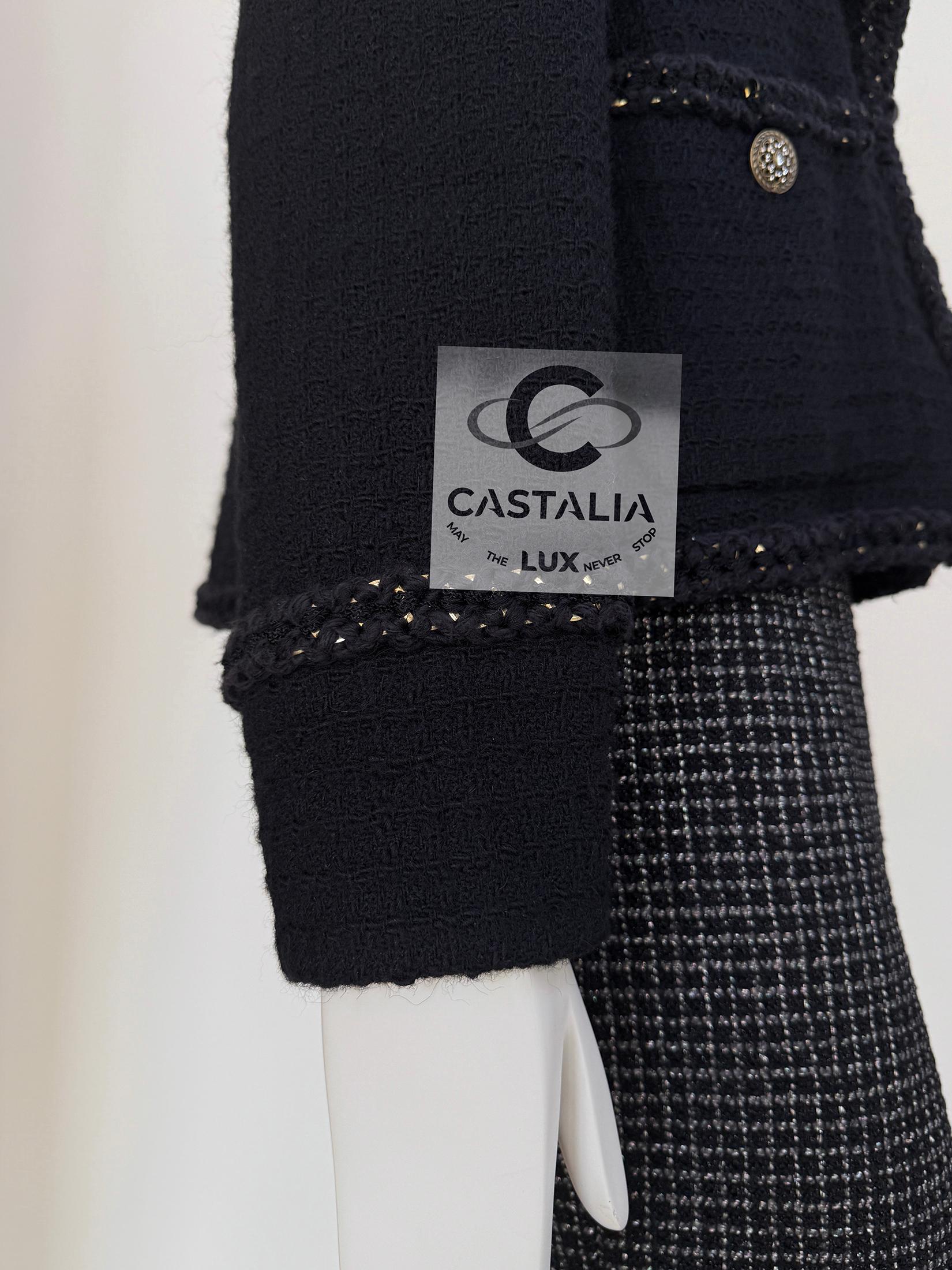 Chanel 9K$ Melania Trump Style Black Tweed Jacket with Chains 34 FR For Sale 6