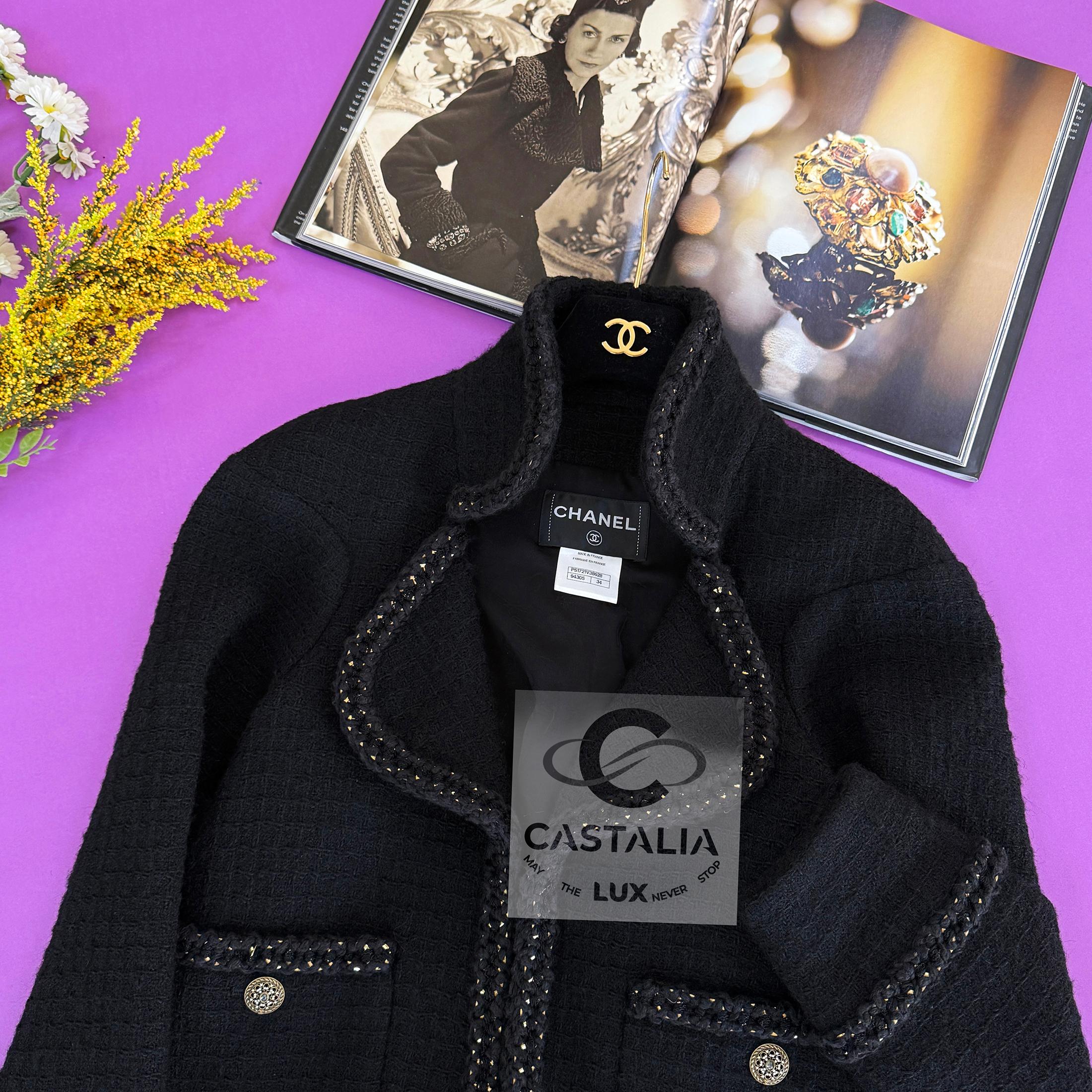 Women's or Men's Chanel 9K$ Melania Trump Style Black Tweed Jacket with Chains 34 FR For Sale