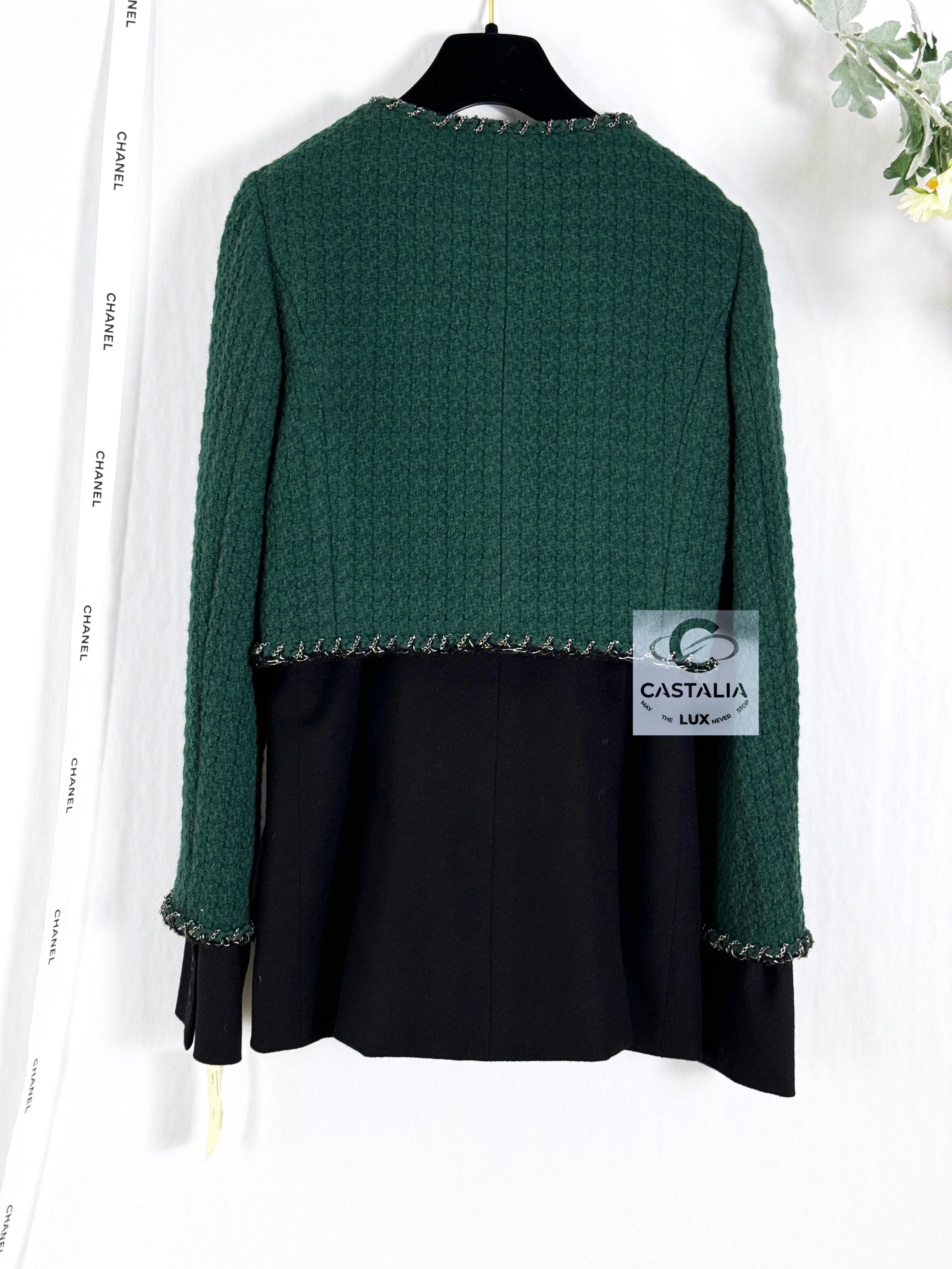 Chanel 9K$ New Chain Trim Jacket with Jewel Buttons 6
