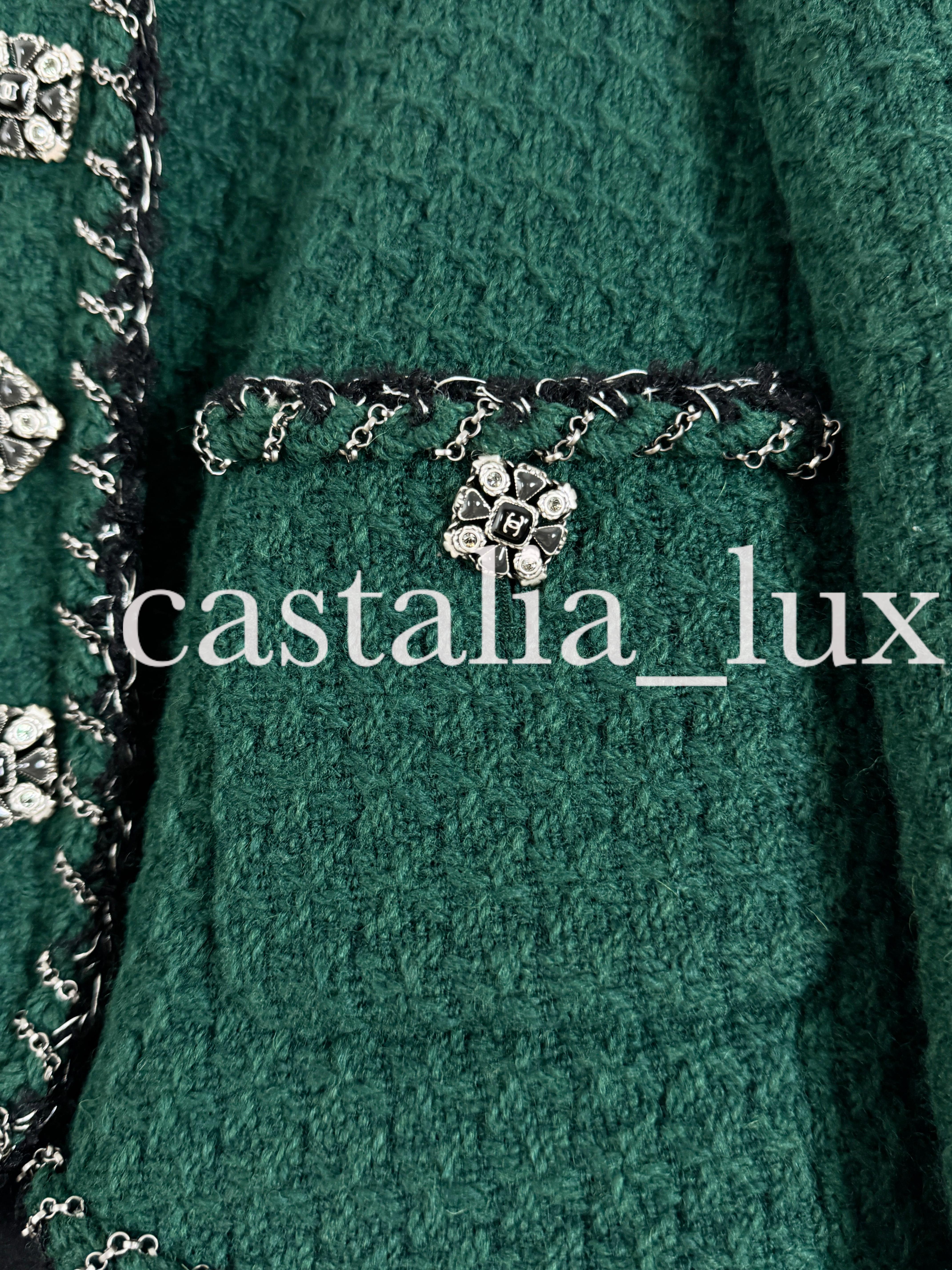 Chanel 9K$ New Chain Trim Jacket with Jewel Buttons 8