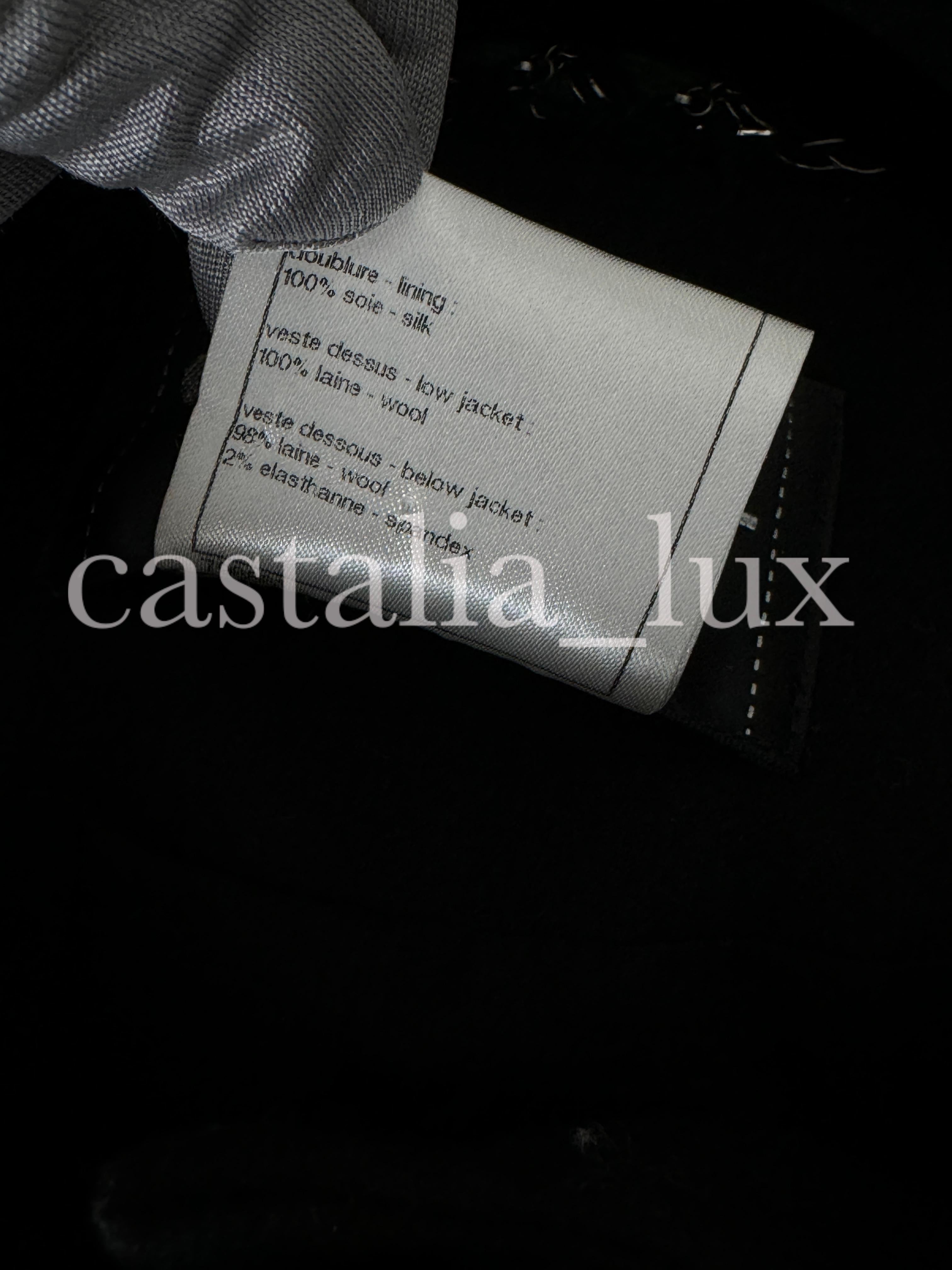 Chanel 9K$ New Chain Trim Jacket with Jewel Buttons 10
