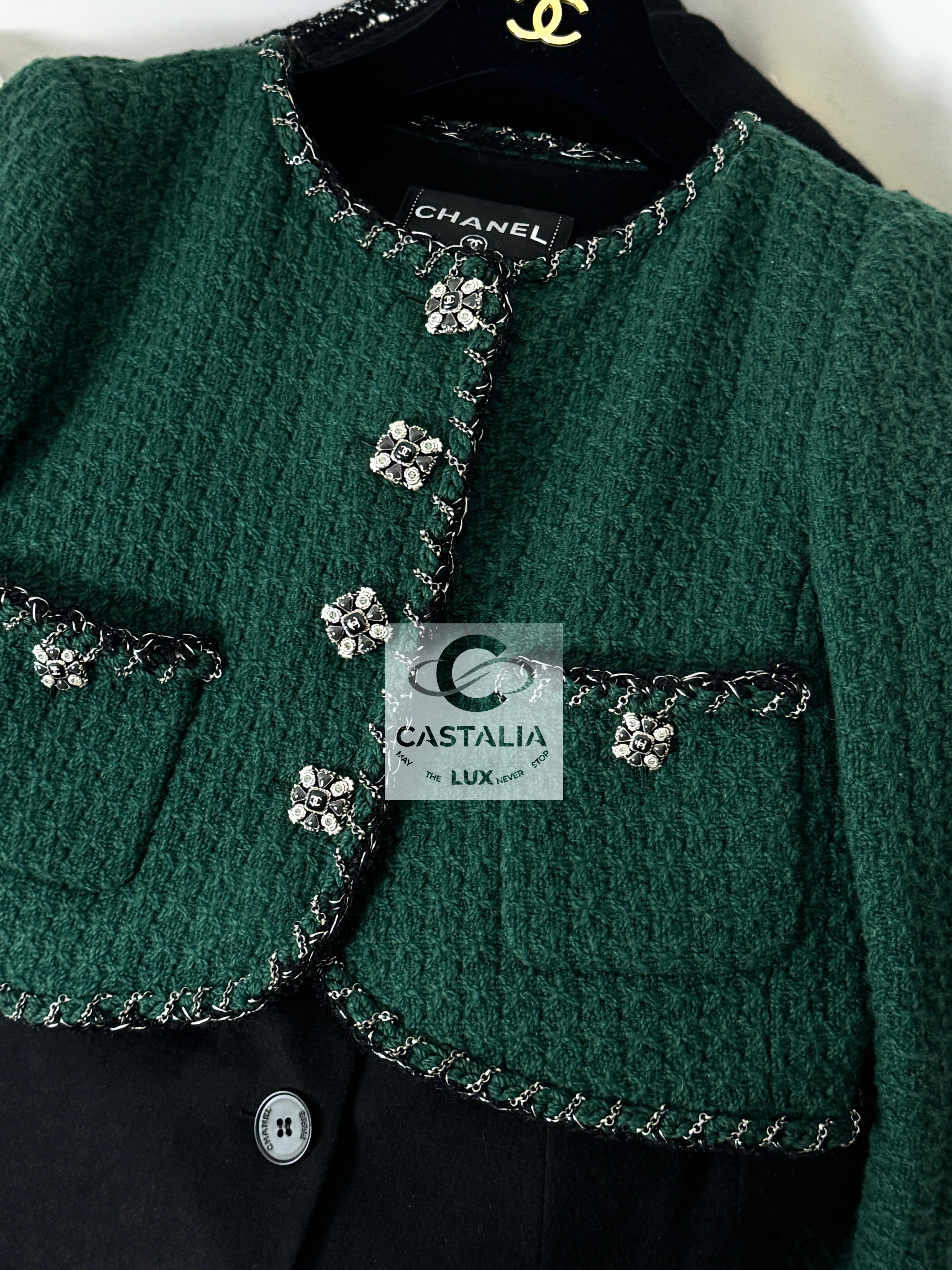 Chanel 9K$ New Chain Trim Jacket with Jewel Buttons 1